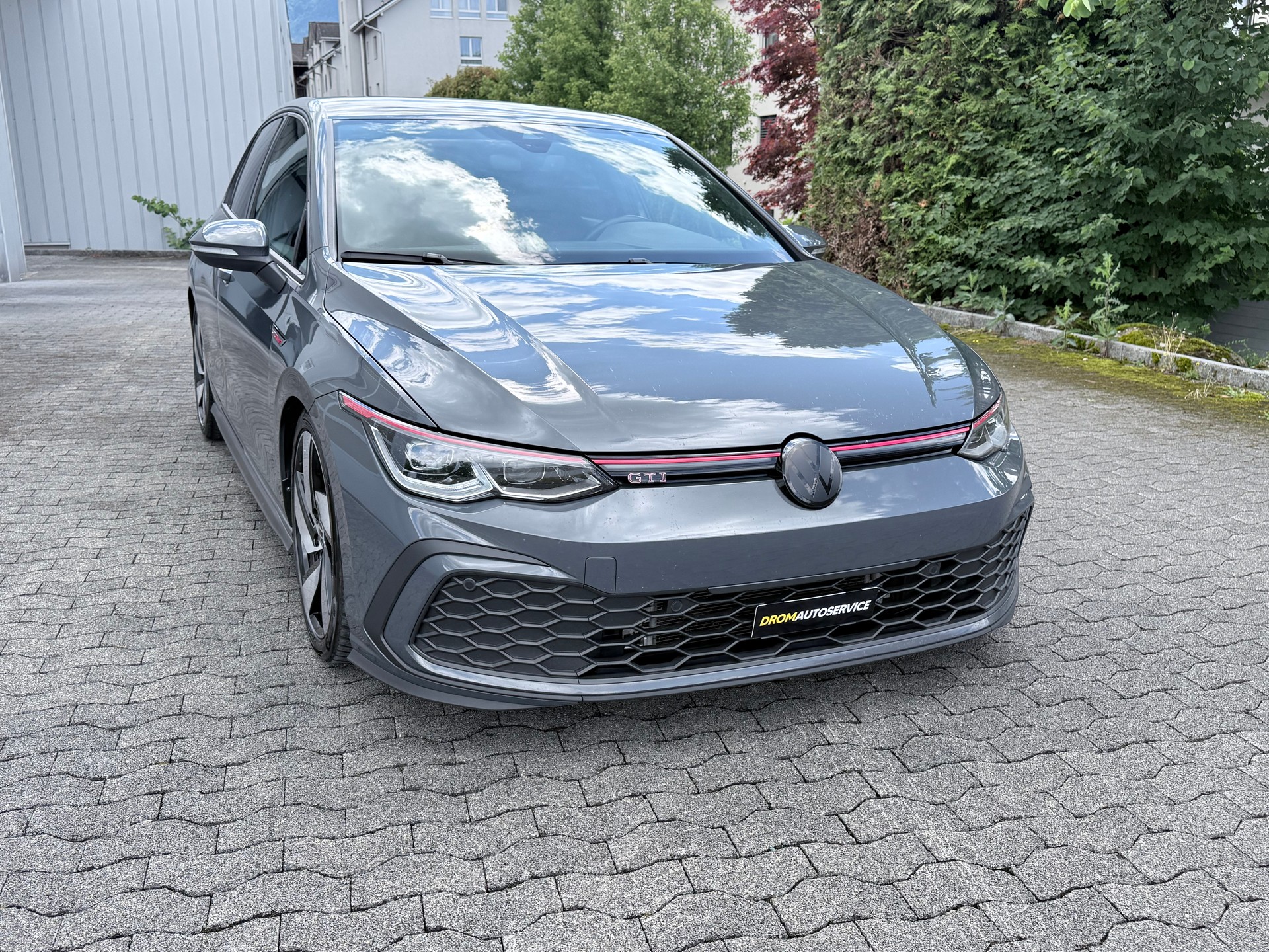 VW Golf 2.0 TSI GTI DSG-image-2