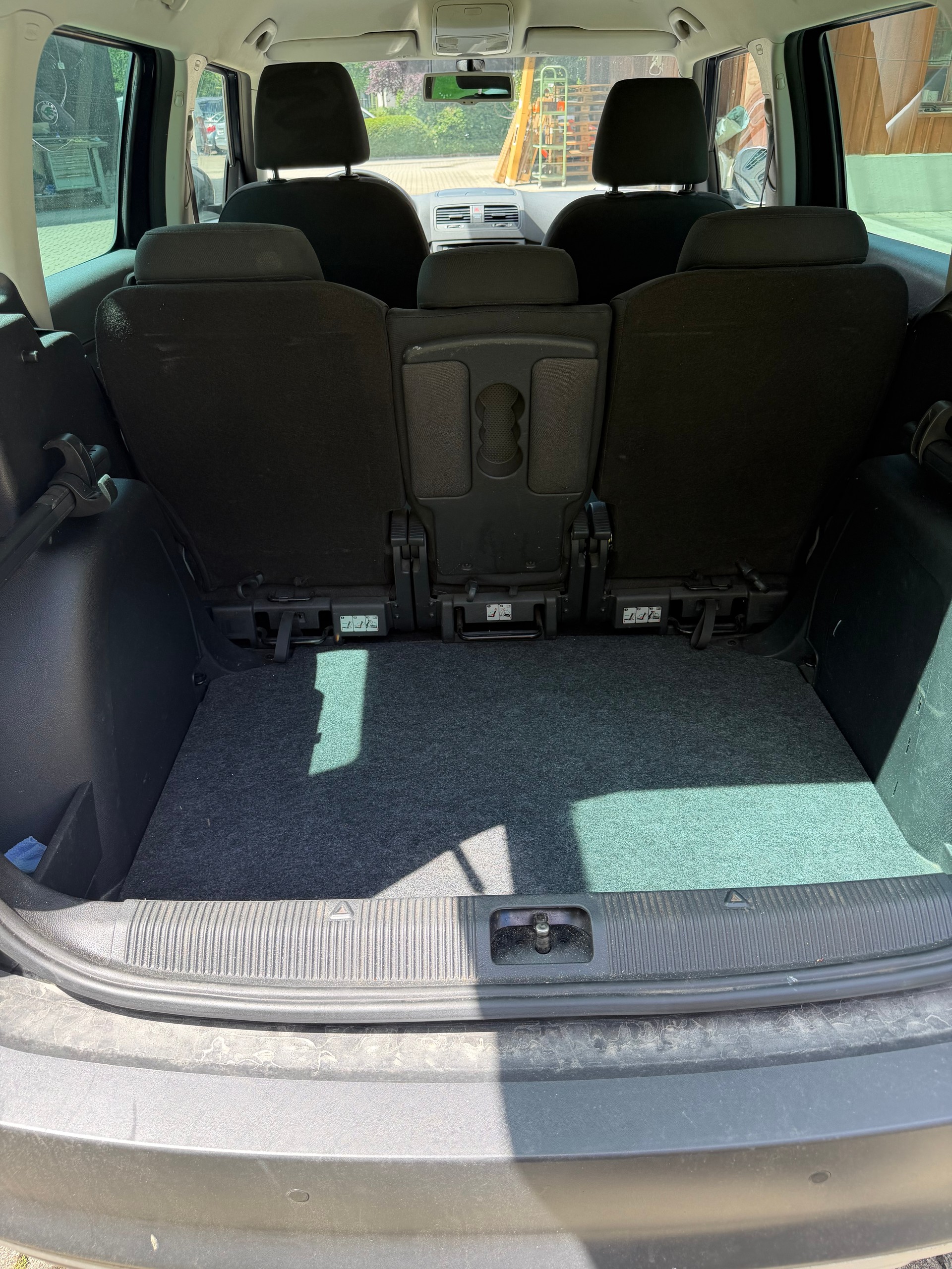SKODA Yeti 2.0 TDI Ambition 4x4 DSG-image-9