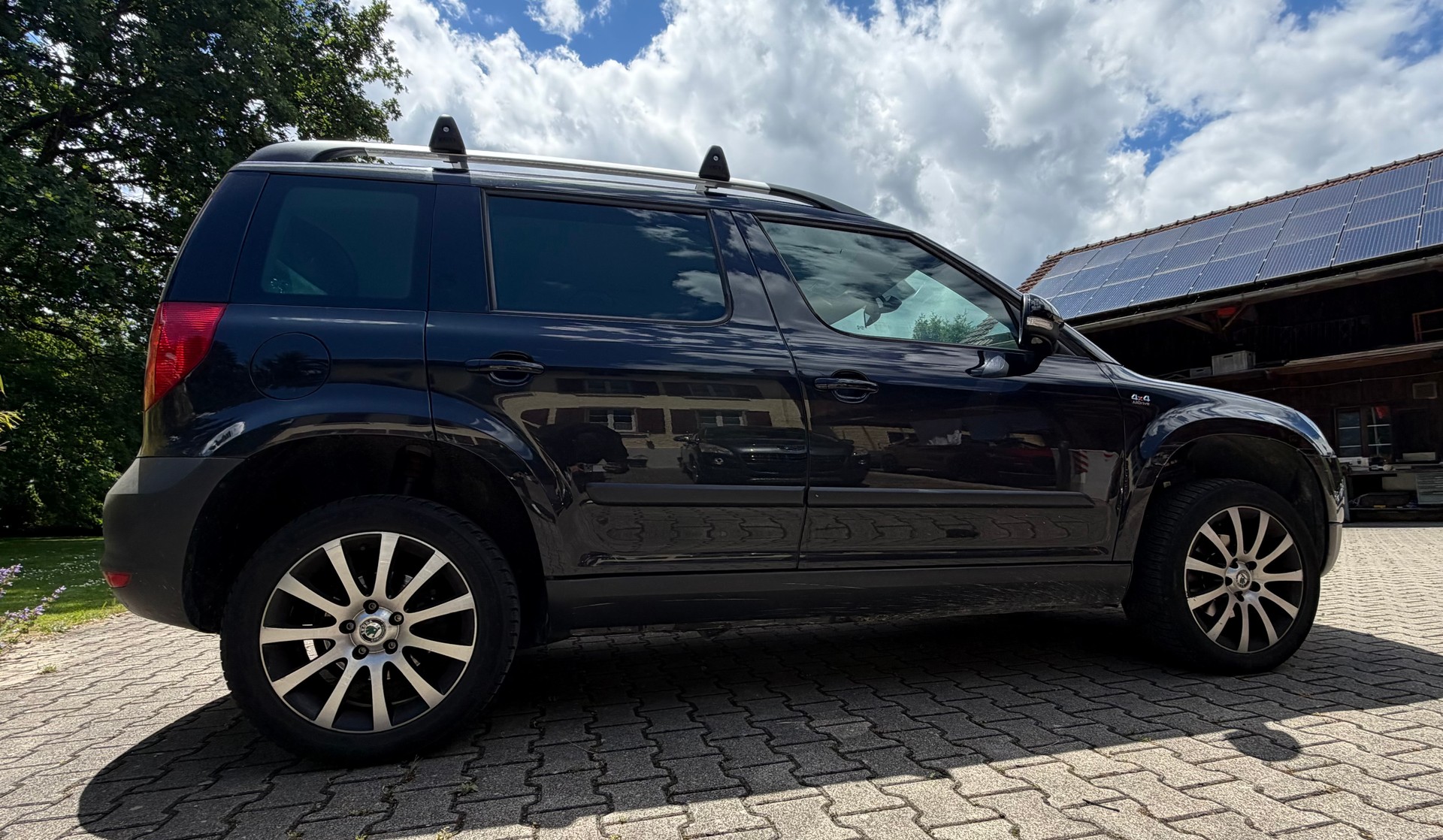 SKODA Yeti 2.0 TDI Ambition 4x4 DSG-image-5