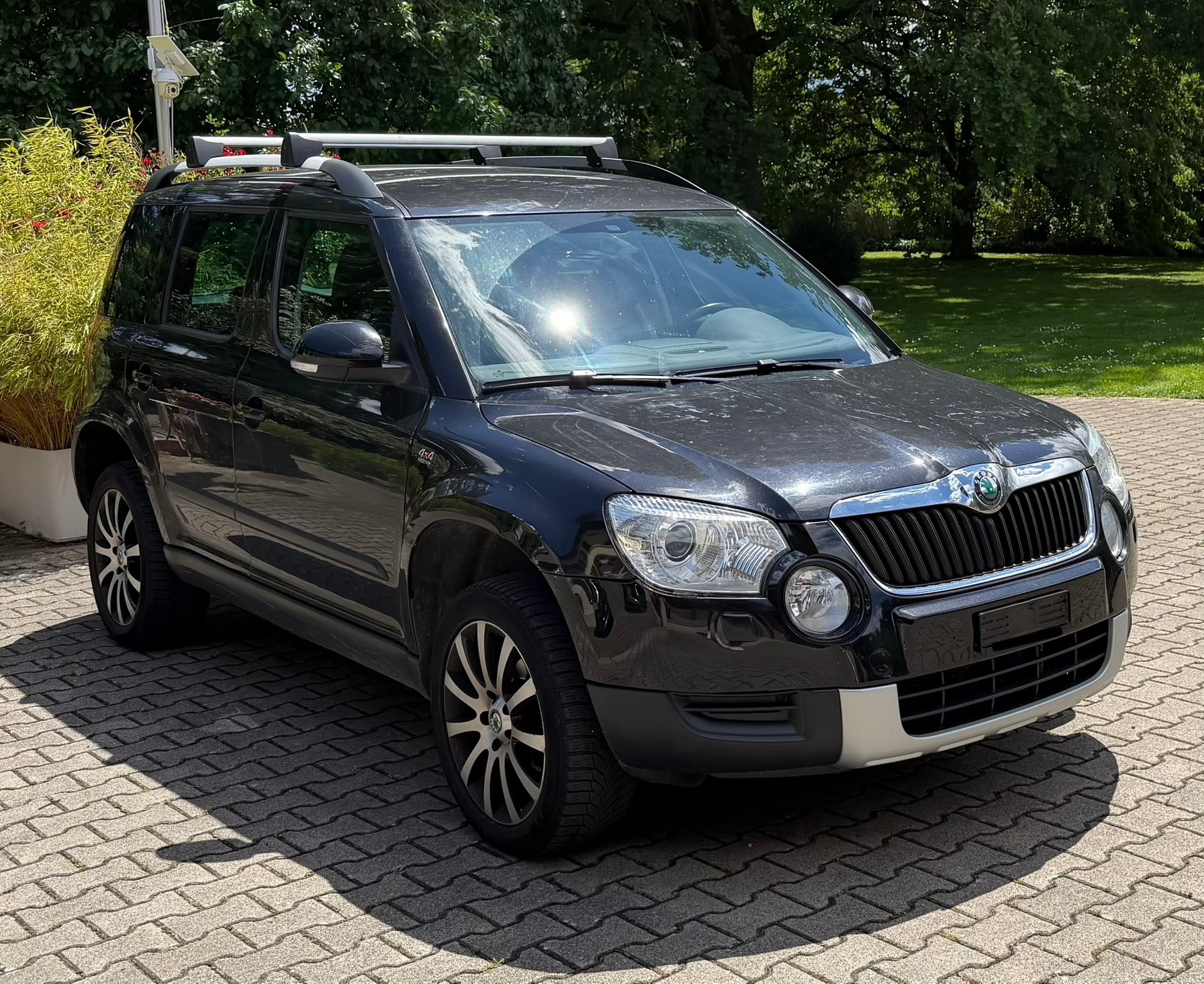 SKODA Yeti 2.0 TDI Ambition 4x4 DSG-image-0