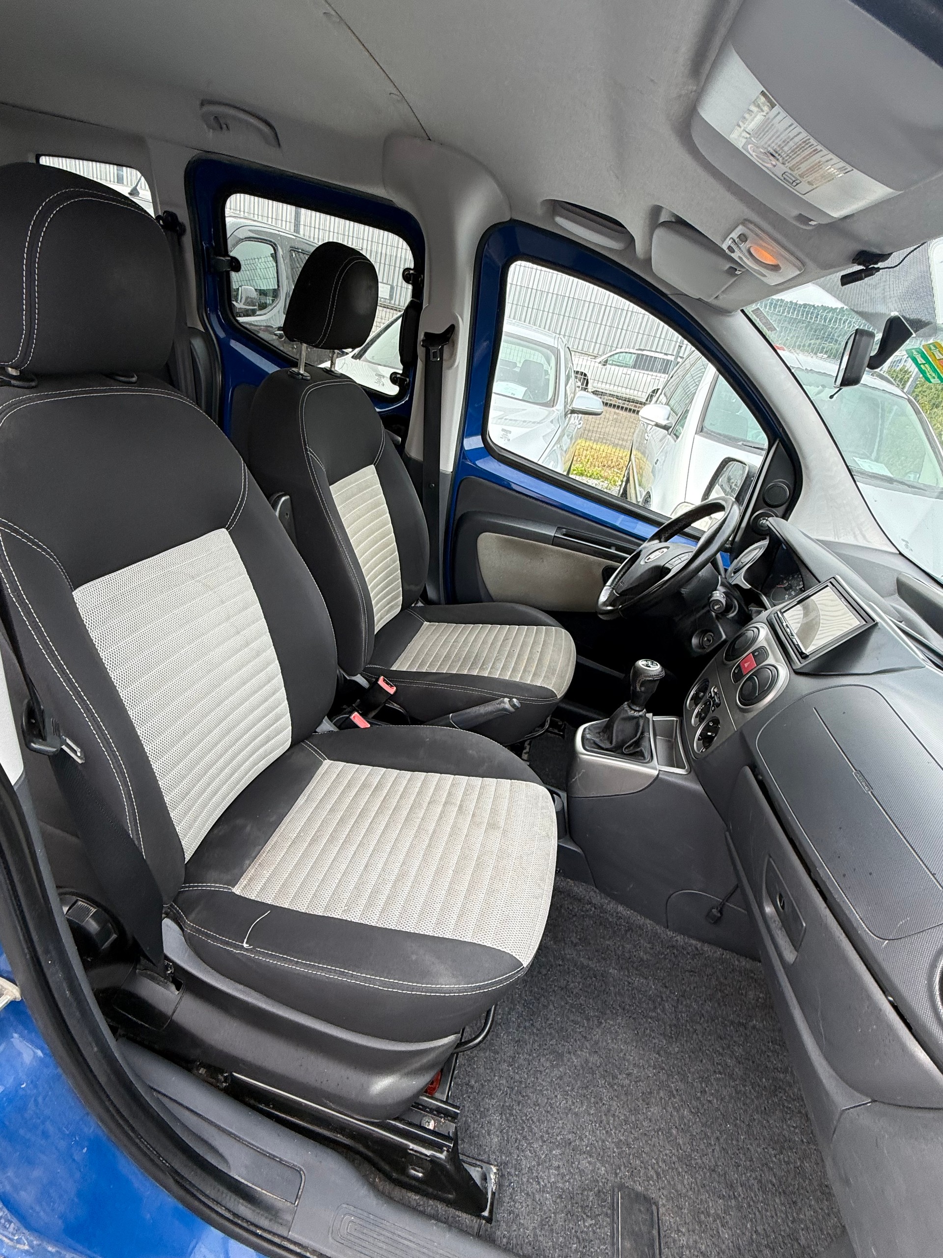 FIAT Qubo 1.3 JTD Dynamic-image-8