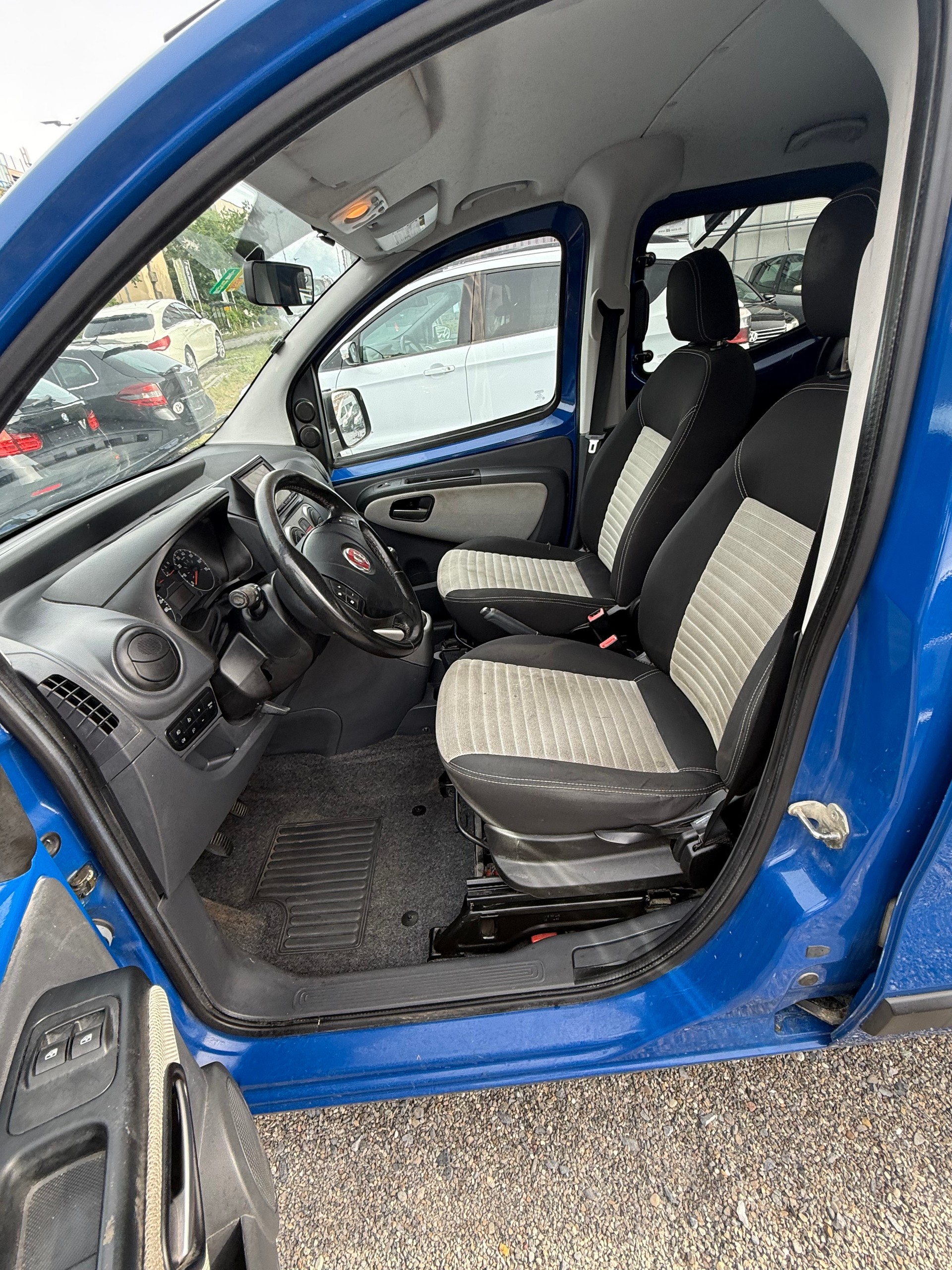FIAT Qubo 1.3 JTD Dynamic-image-5