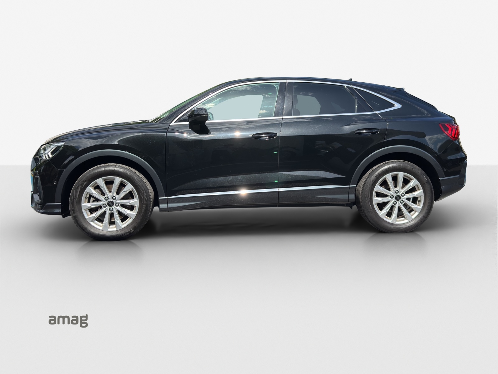 AUDI Q3 Sportback 40 TDI quattro S-tronic-image-1