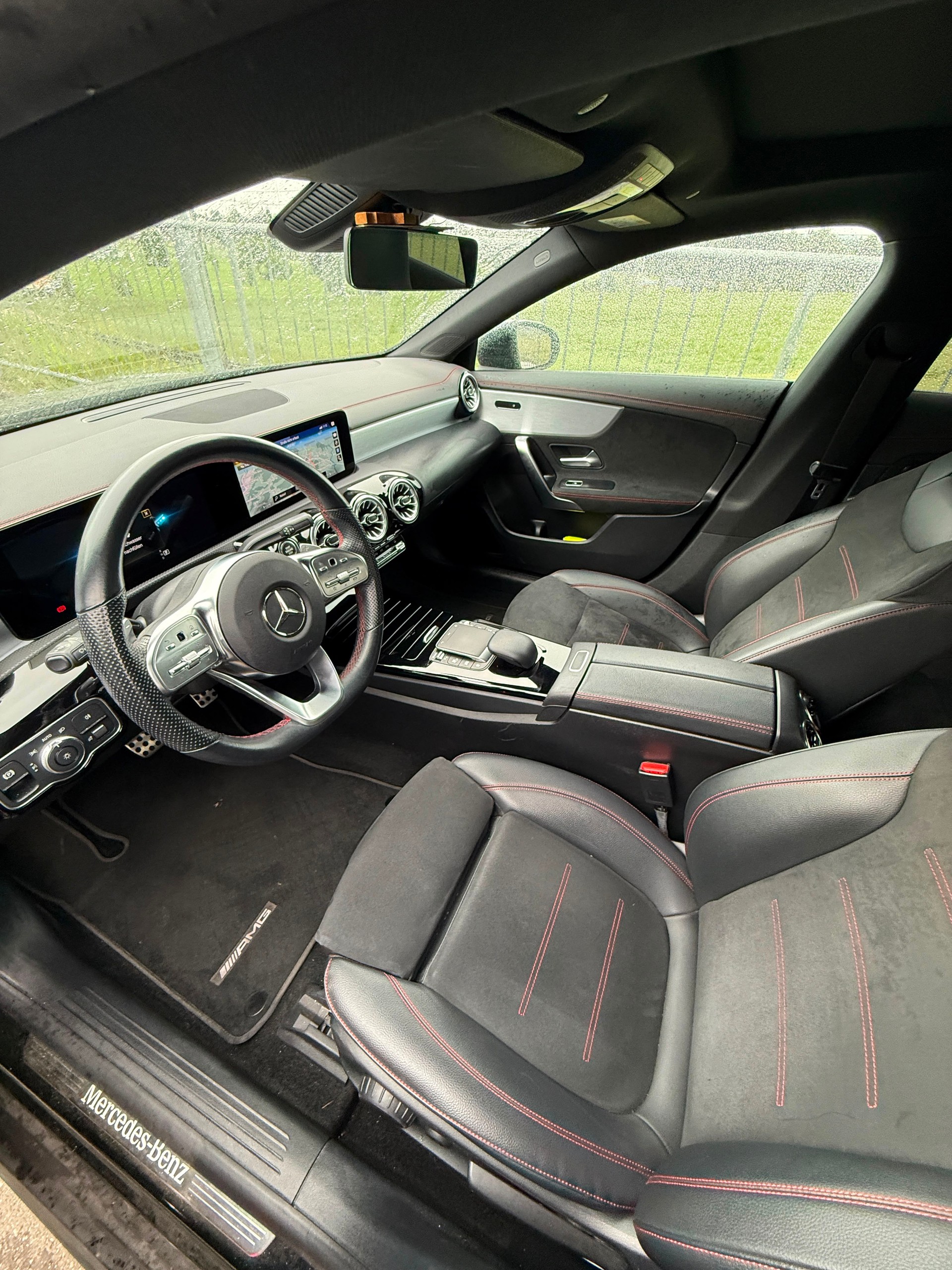 MERCEDES-BENZ CLA 250 AMG Line 4matic-image-4