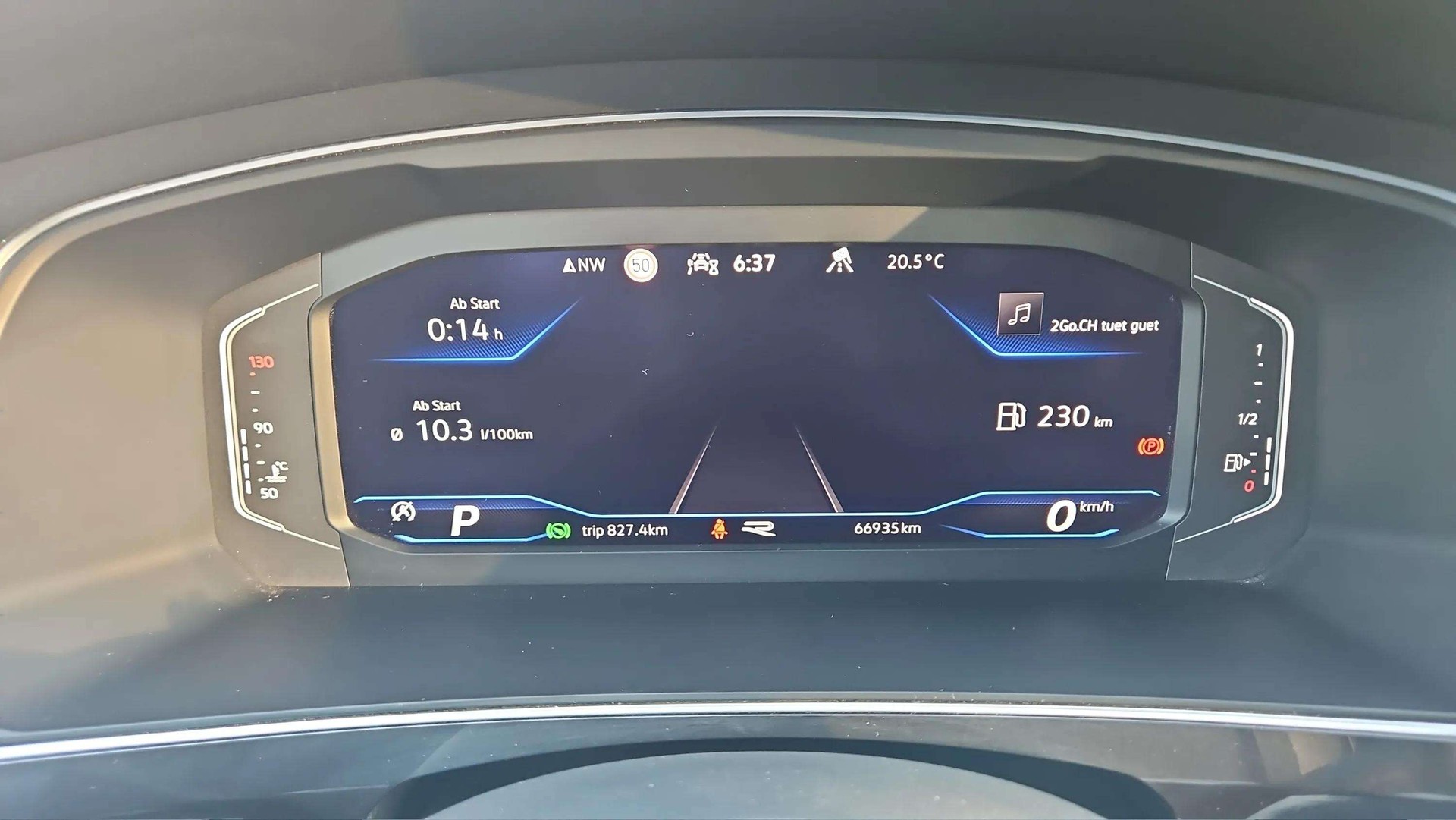 VW Tiguan Allspace 2.0 TDI SCR R-Line 4Motion DSG mit El. Ledersitze & AHK + Werksgarantie-image-16