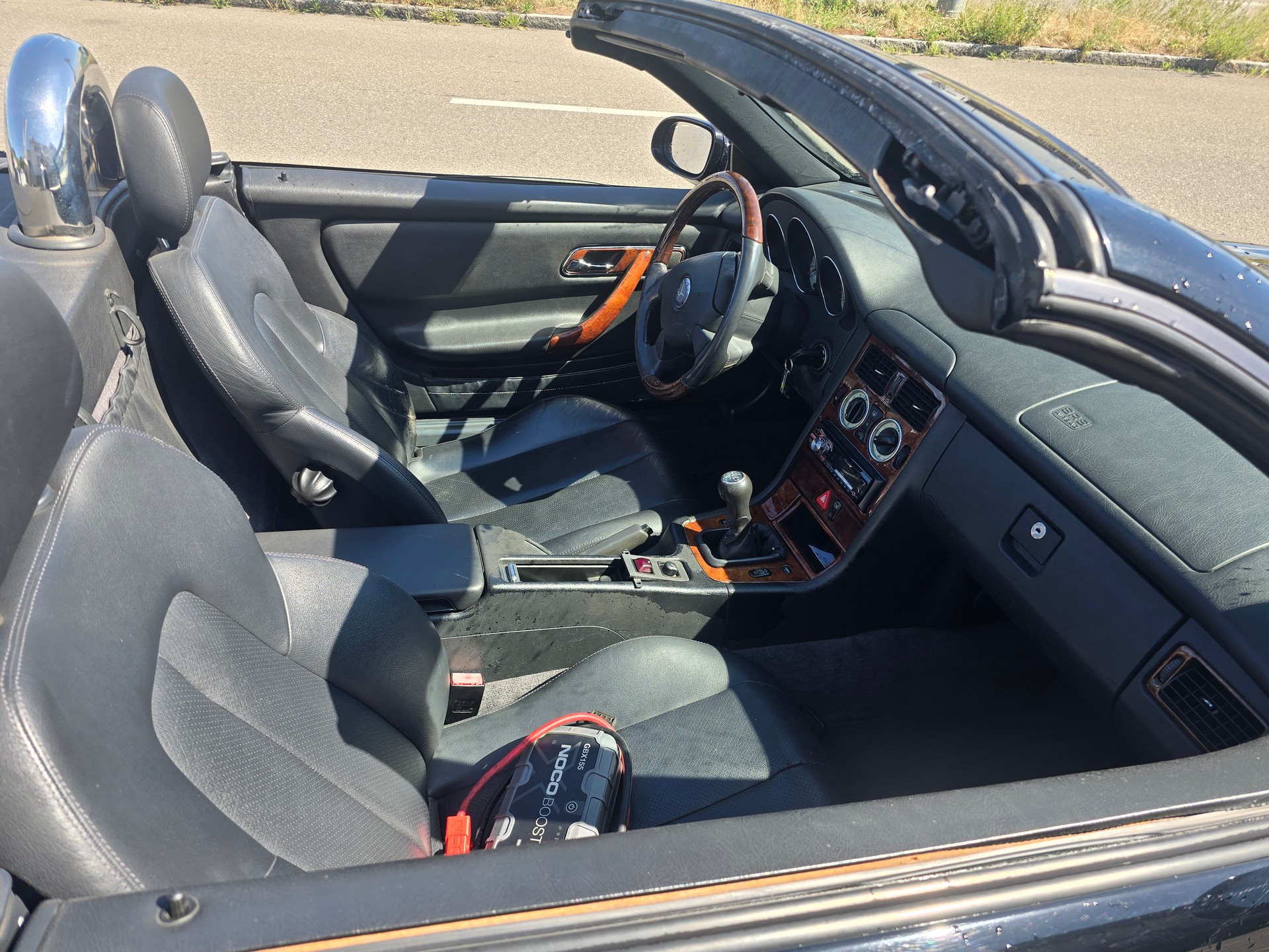 MERCEDES-BENZ SLK 200-image-5