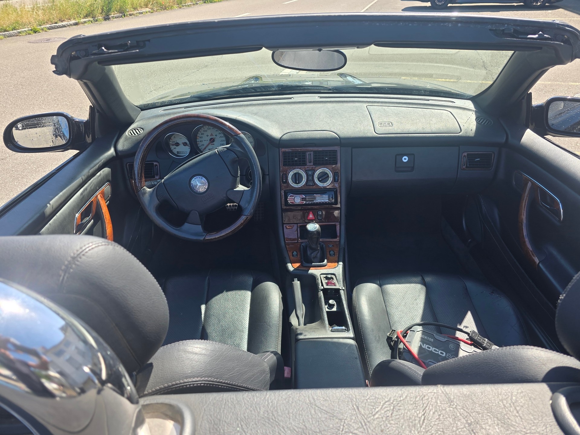 MERCEDES-BENZ SLK 200-image-4