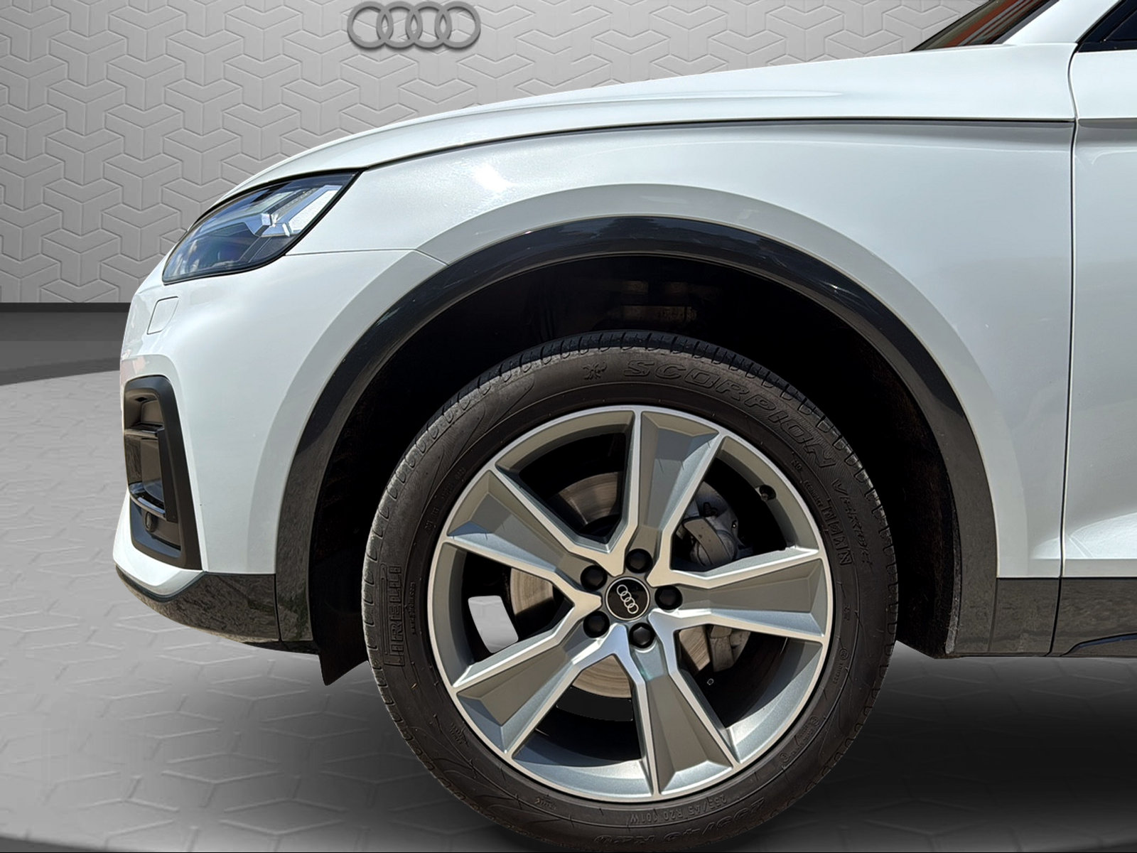 AUDI Q5 Sportback 40 TDI advanced quattro S-tronic-image-8