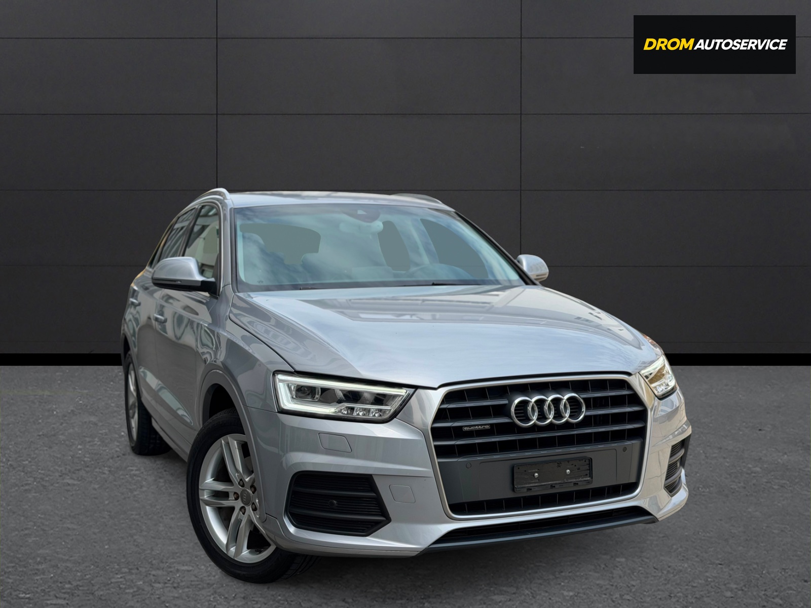 AUDI Q3 2.0 TDI sport quattro S-tronic-showroom-element-2