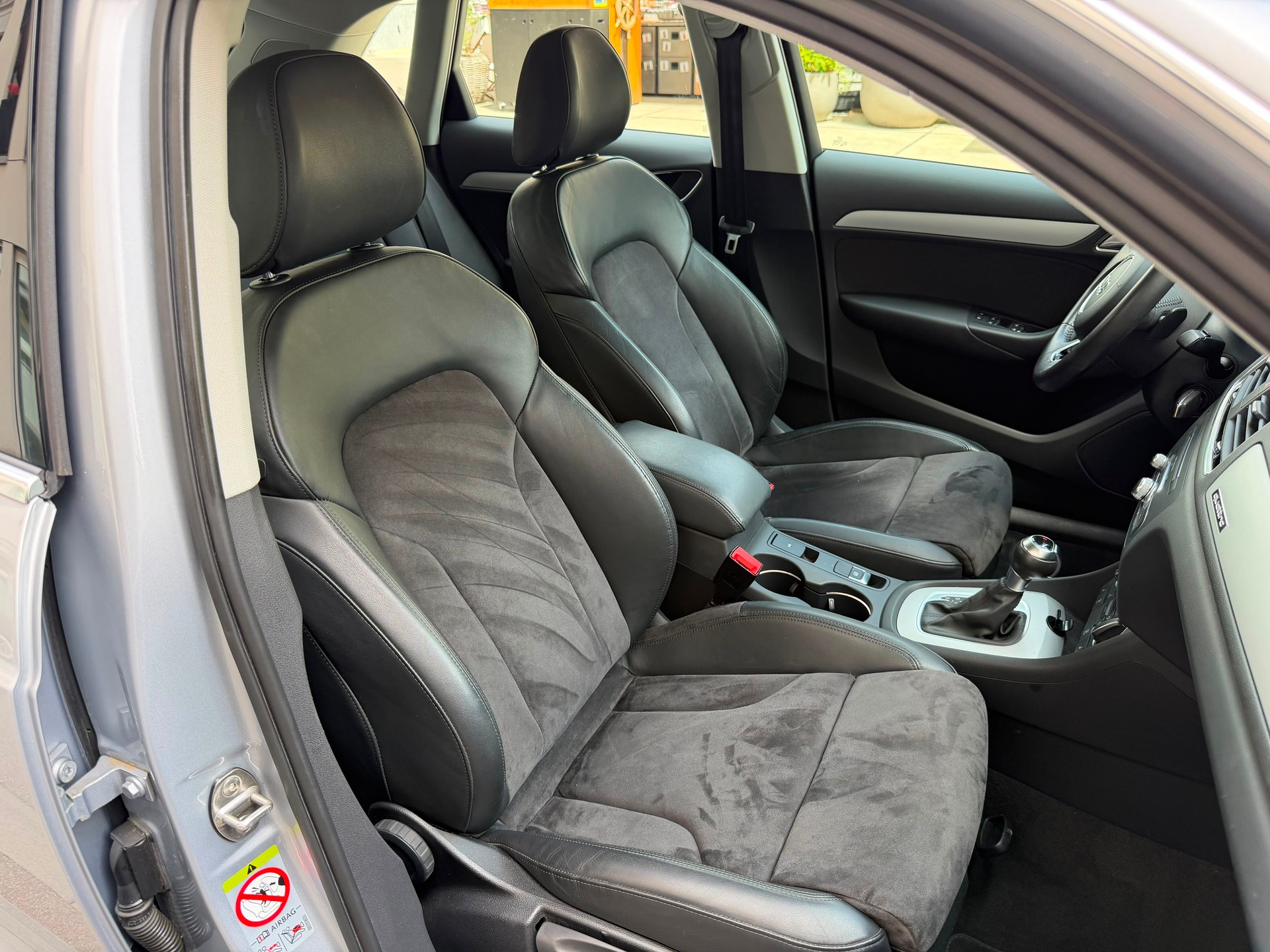 AUDI Q3 2.0 TDI sport quattro S-tronic-image-20