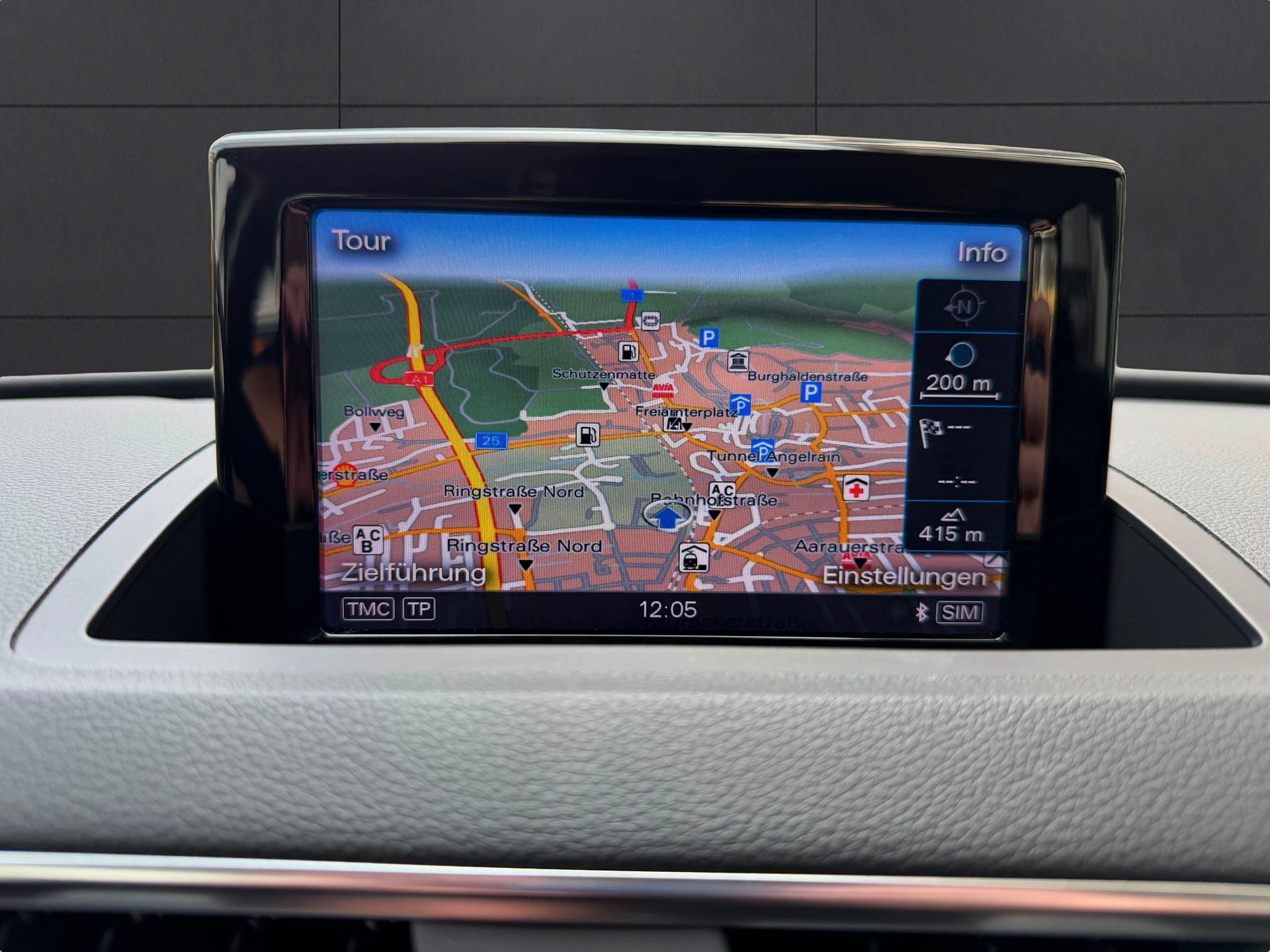 AUDI Q3 2.0 TDI sport quattro S-tronic-image-21