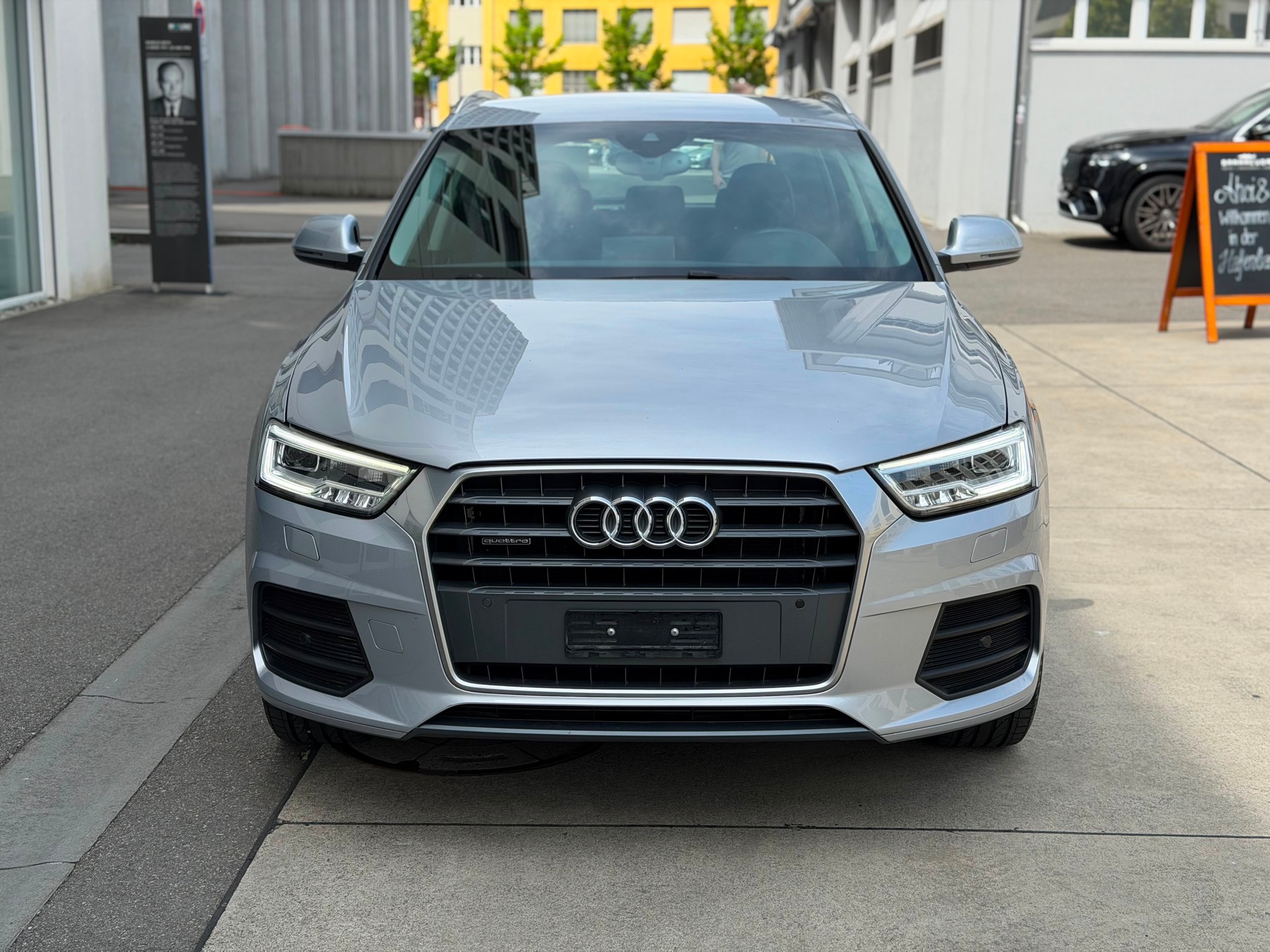 AUDI Q3 2.0 TDI sport quattro S-tronic-image-6