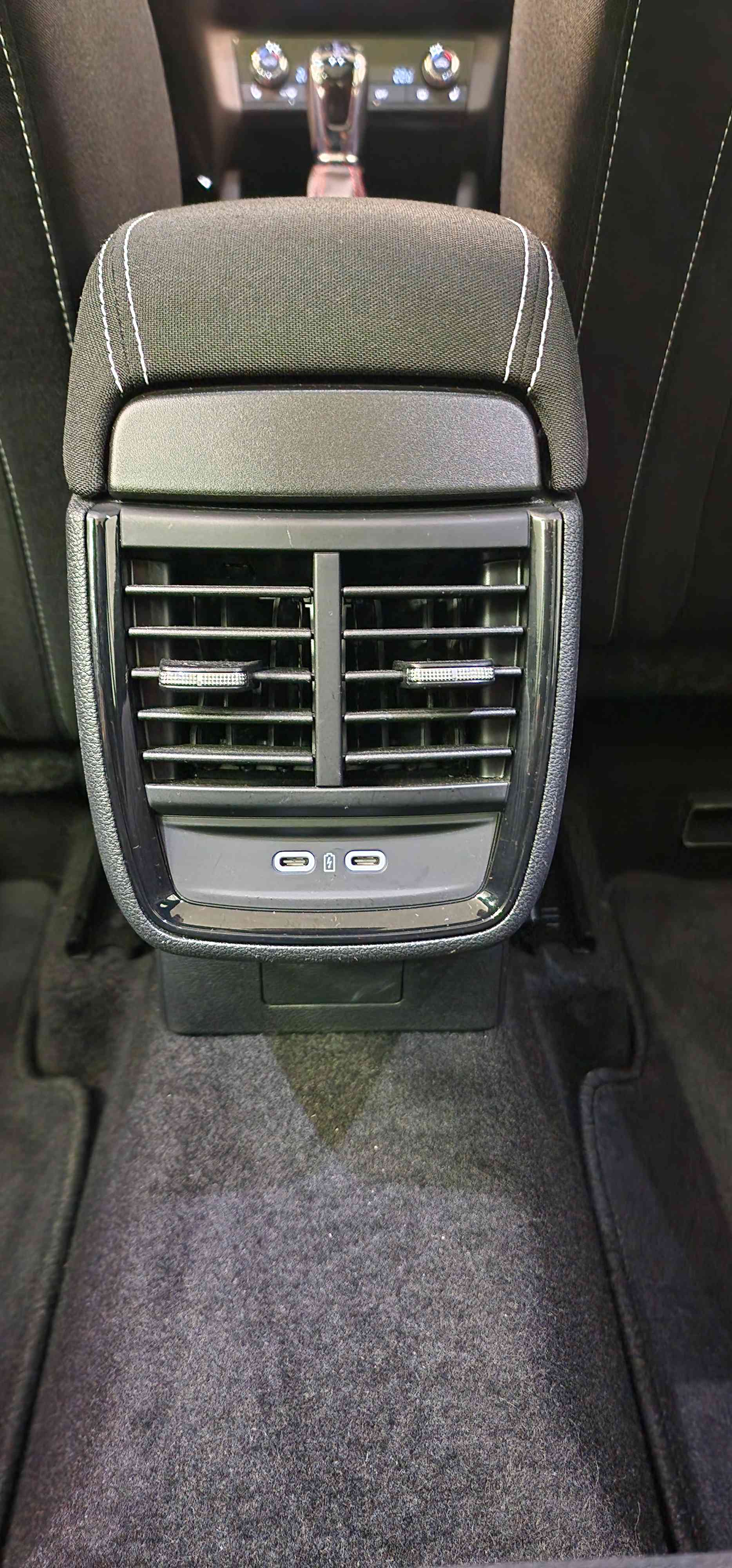 SKODA Kamiq 1.5 TSI ACT Monte Carlo DSG-image-17