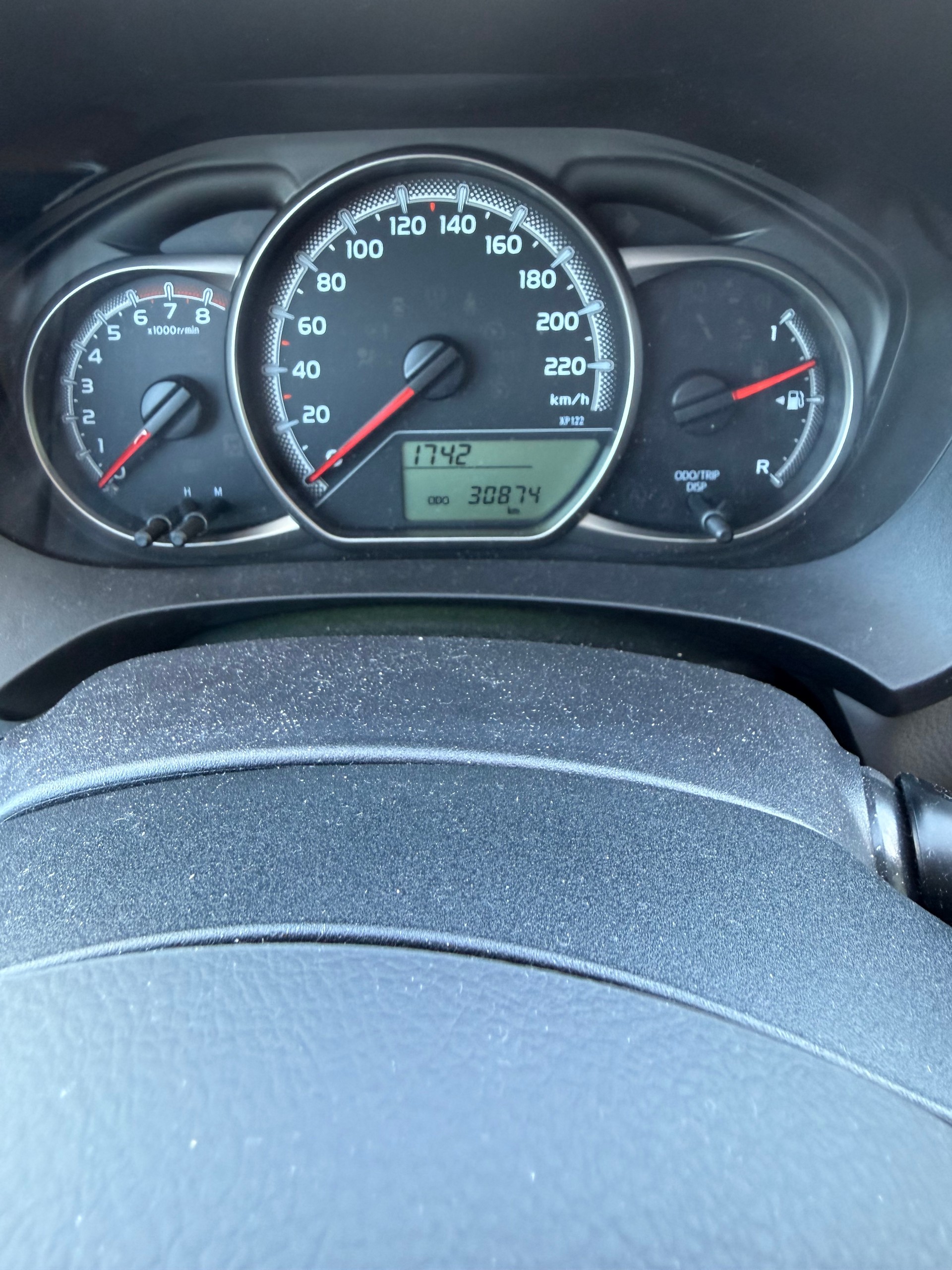 TOYOTA Yaris 1.33 Luna Multidrive-image-14