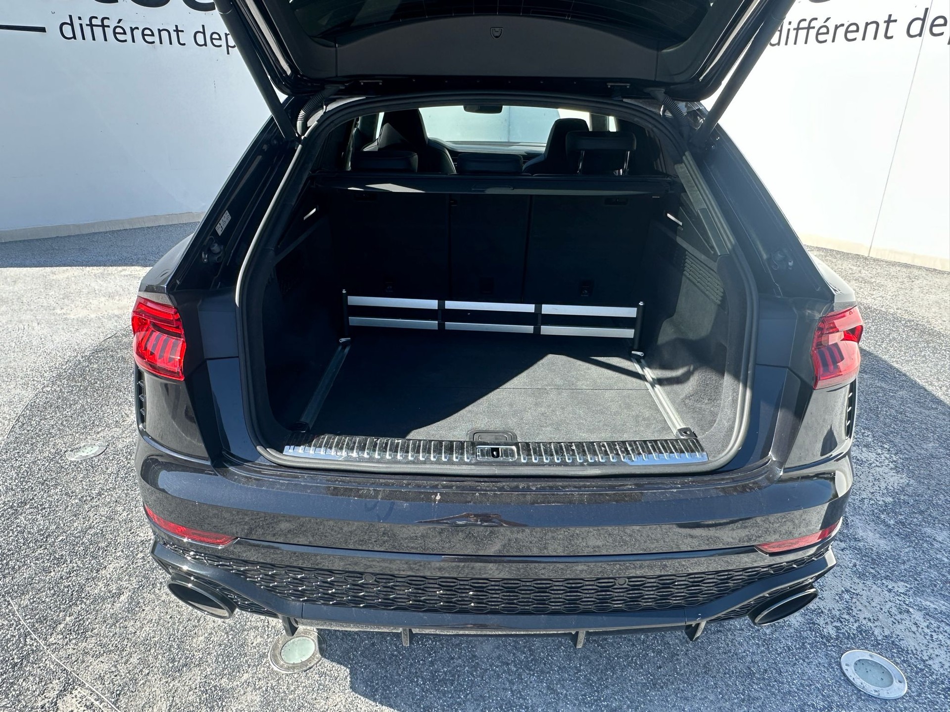 AUDI RSQ8 quattro tiptronic-image-6
