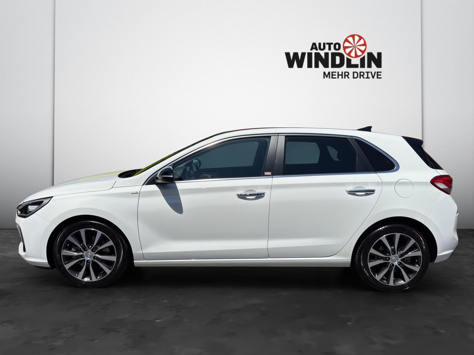 HYUNDAI i30 1.4 T-GDi Launch Plus-showroom-element-2