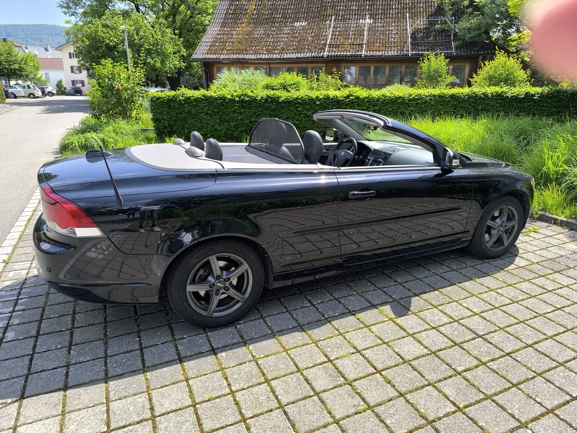 VOLVO 2.0 D 16V Momentum-image-0