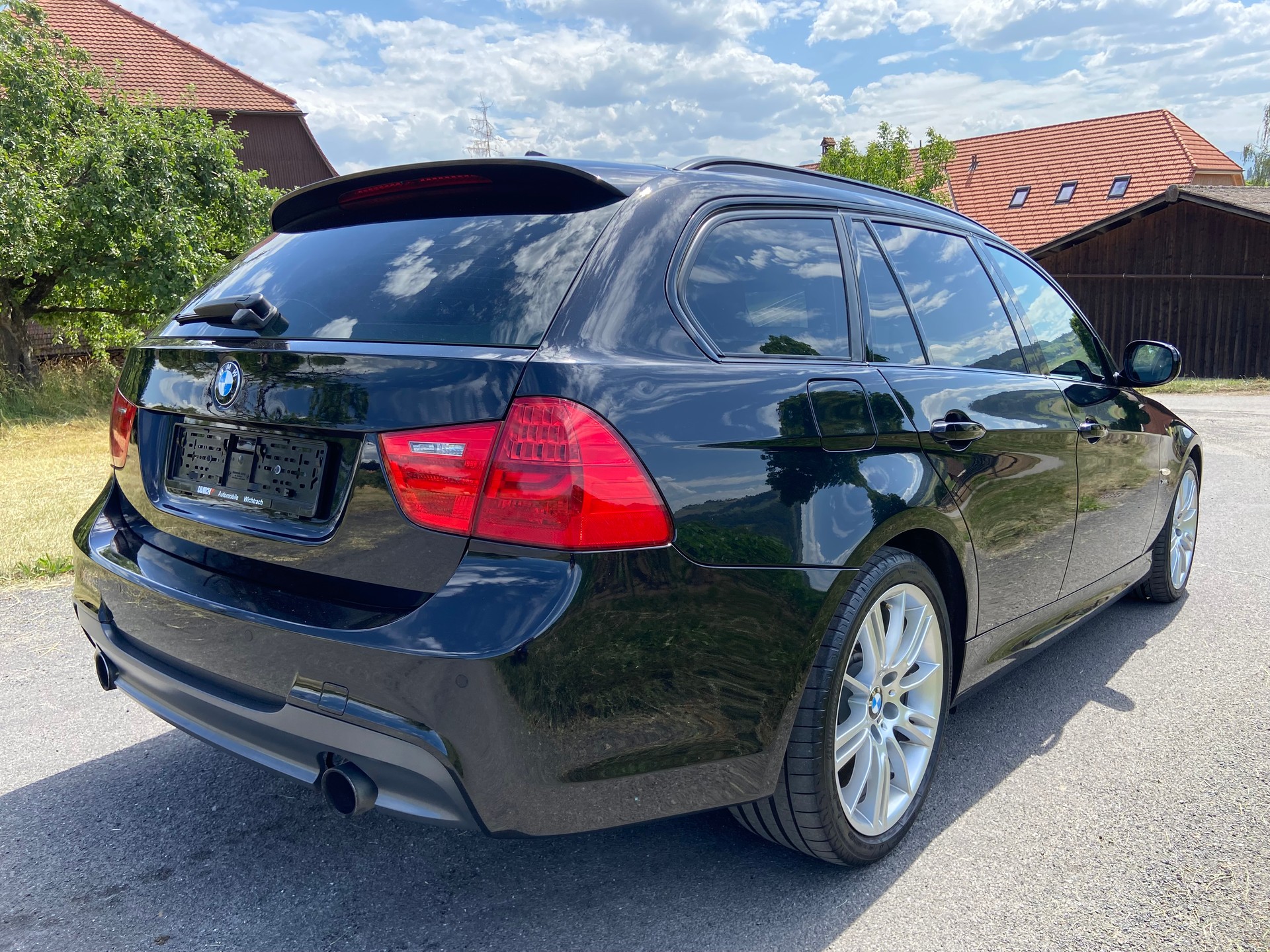 BMW 335i xDrive Touring Steptronic M Sport-image-5
