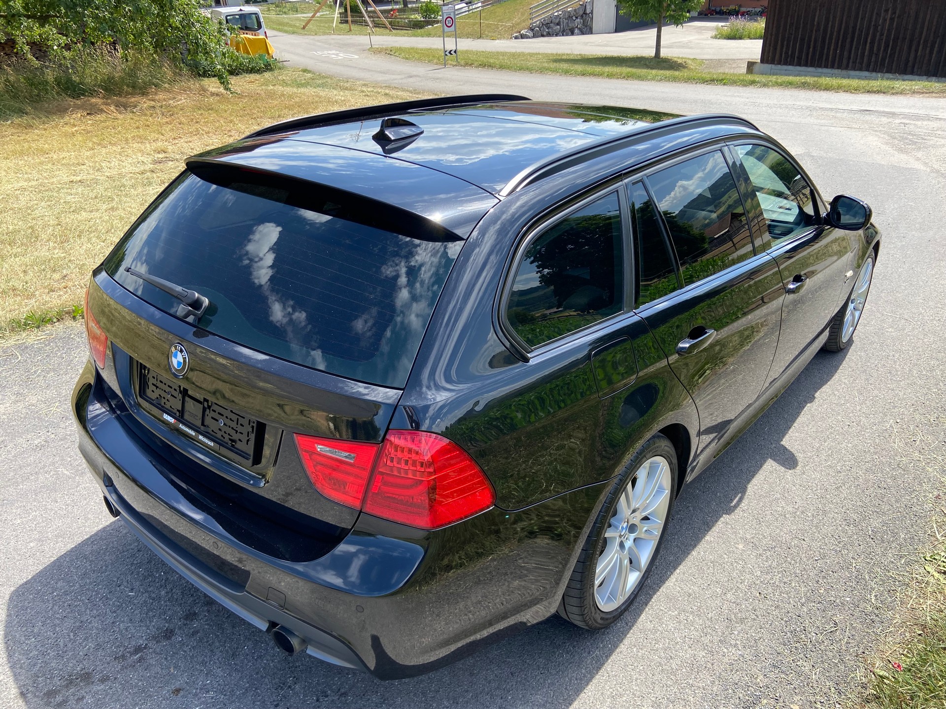 BMW 335i xDrive Touring Steptronic M Sport-image-6