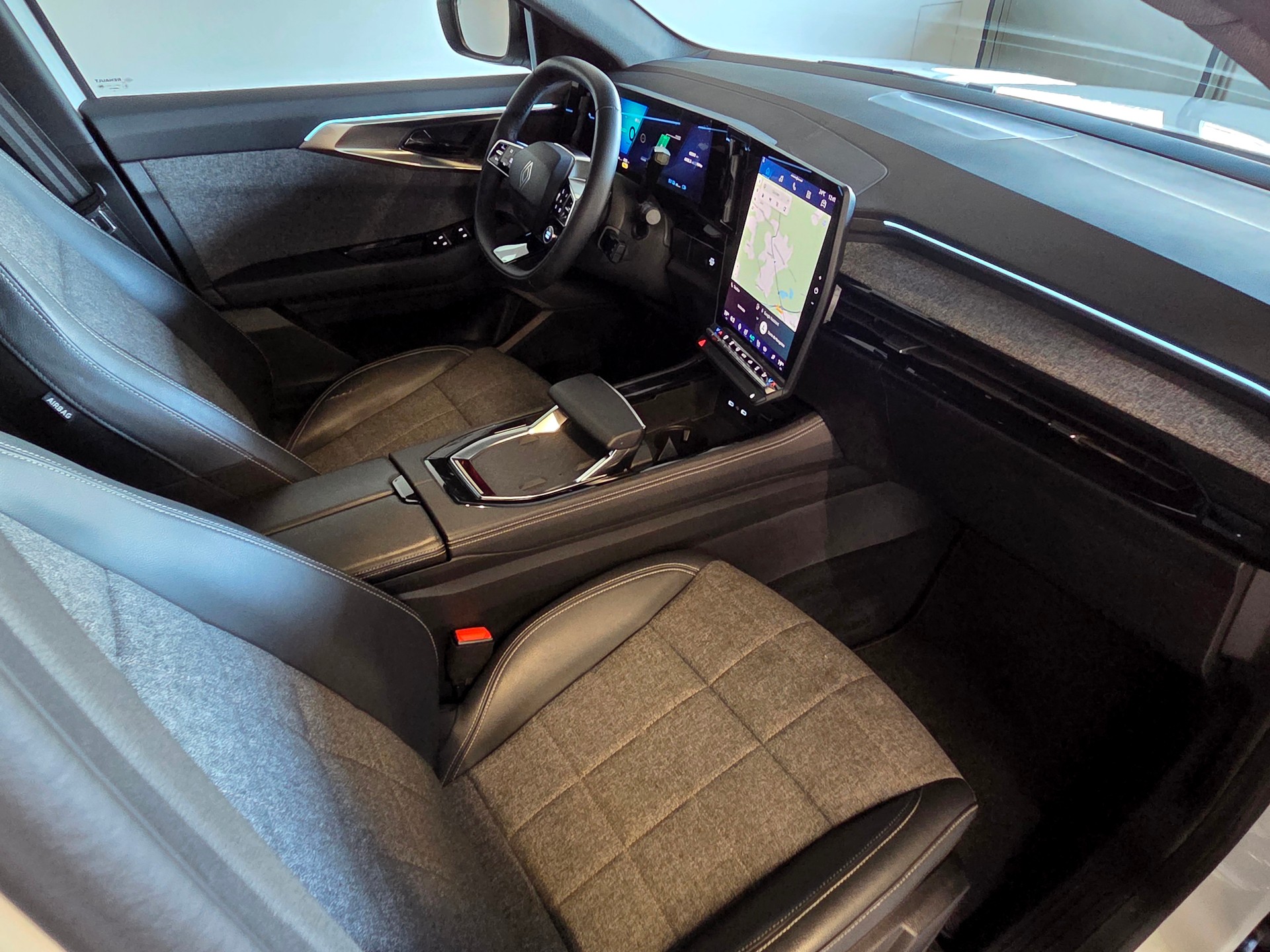 RENAULT Espace 1.2 E-Tech techno 7 Plätzer-image-17