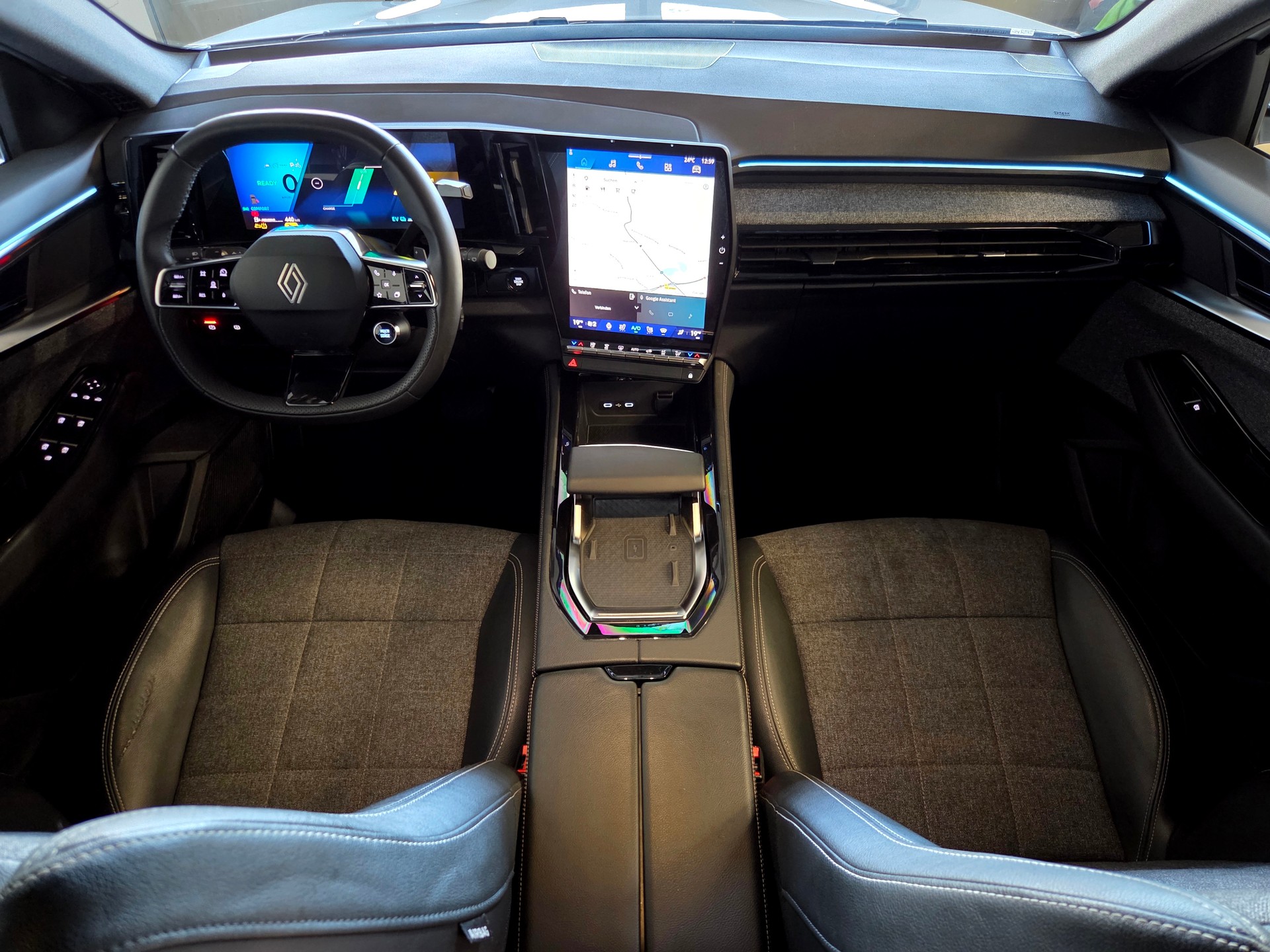 RENAULT Espace 1.2 E-Tech techno 7 Plätzer-image-7