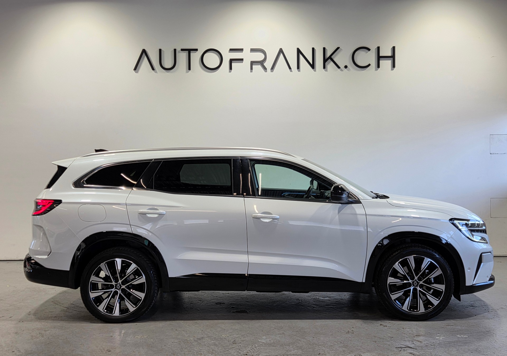 RENAULT Espace 1.2 E-Tech techno 7 Plätzer-image-1