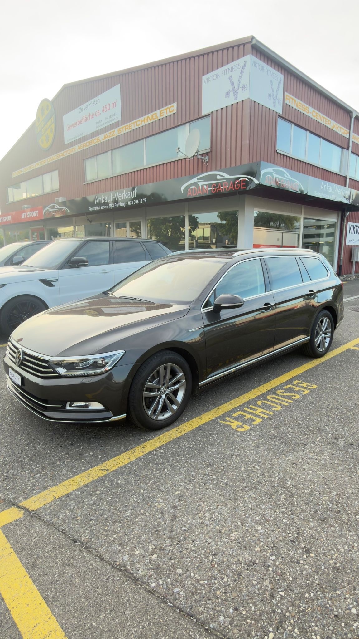 VW Passat Variant 2.0 TDI BMT Sport DSG 4Motion-image-2