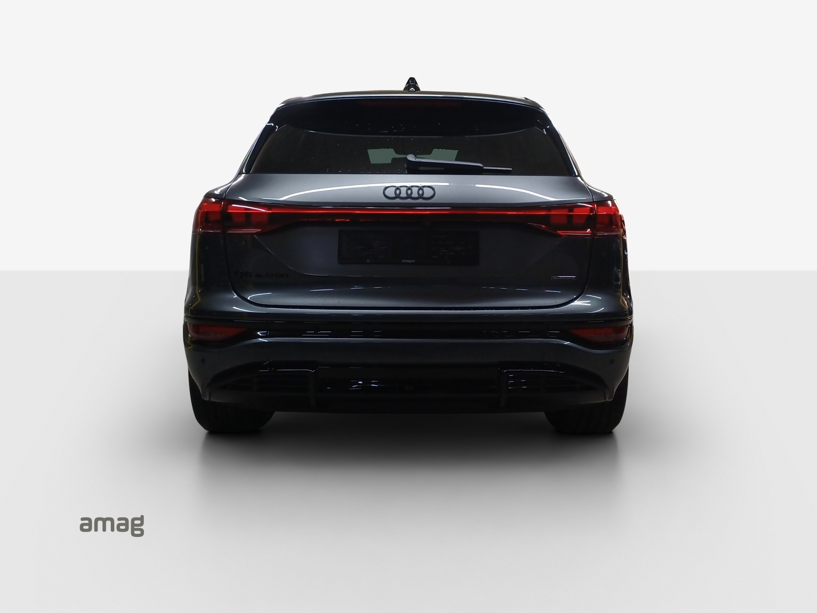 AUDI Q6 e-tron quattro-image-3
