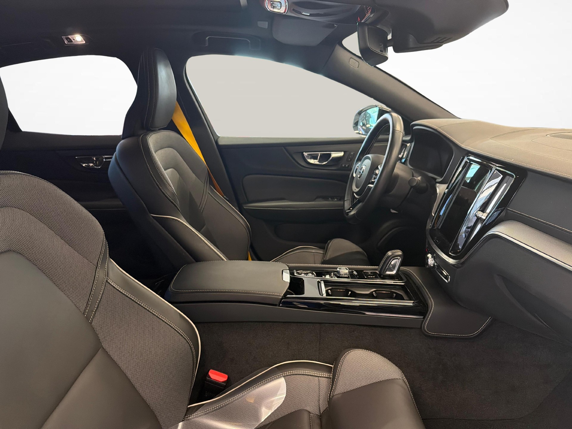 VOLVO S60 2.0 T8 TE Polestar eAWD - Ruote invernali incluse-image-9