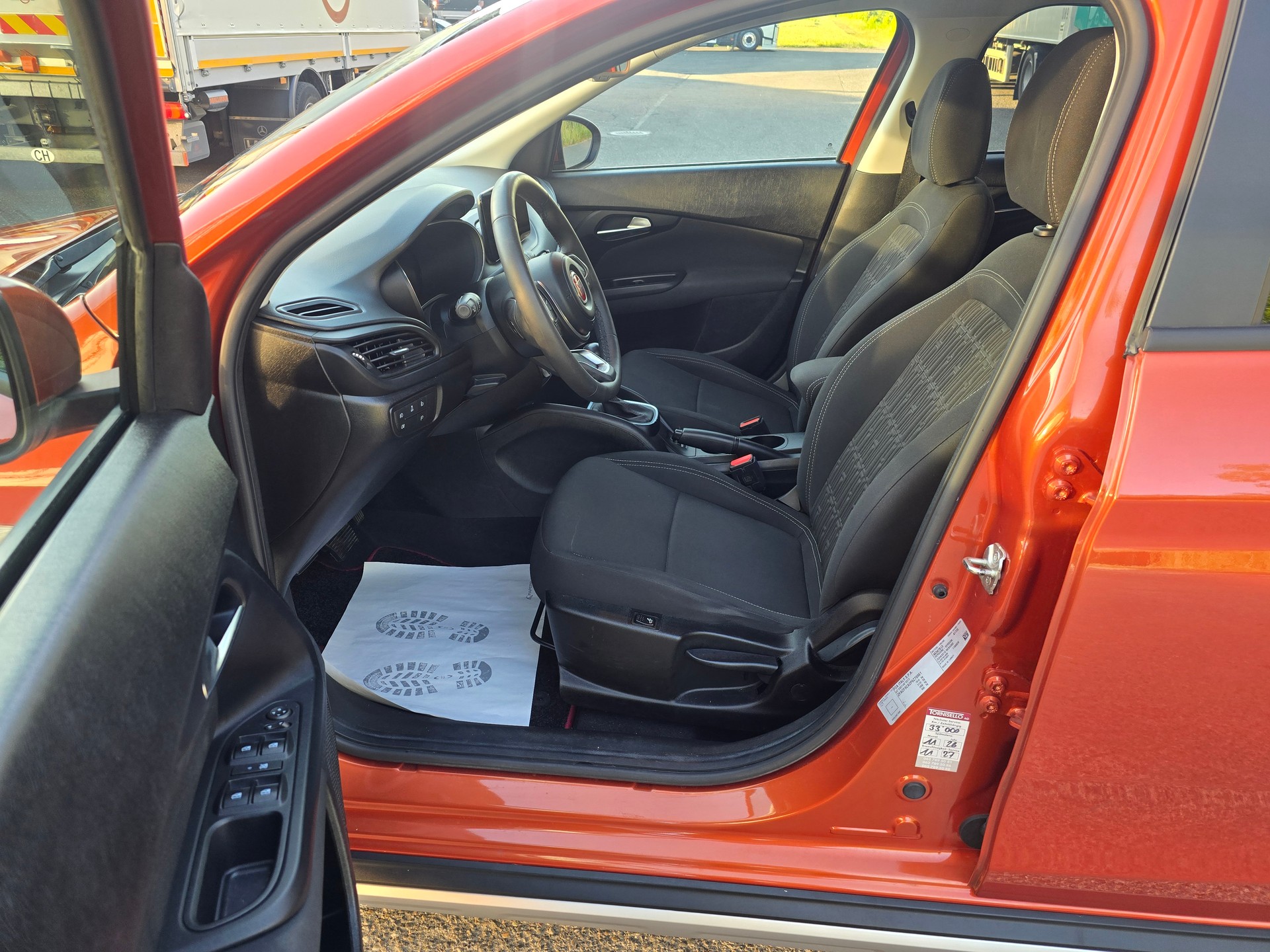 FIAT Tipo 1.5 Hybrid Station Wagon City Life-image-12