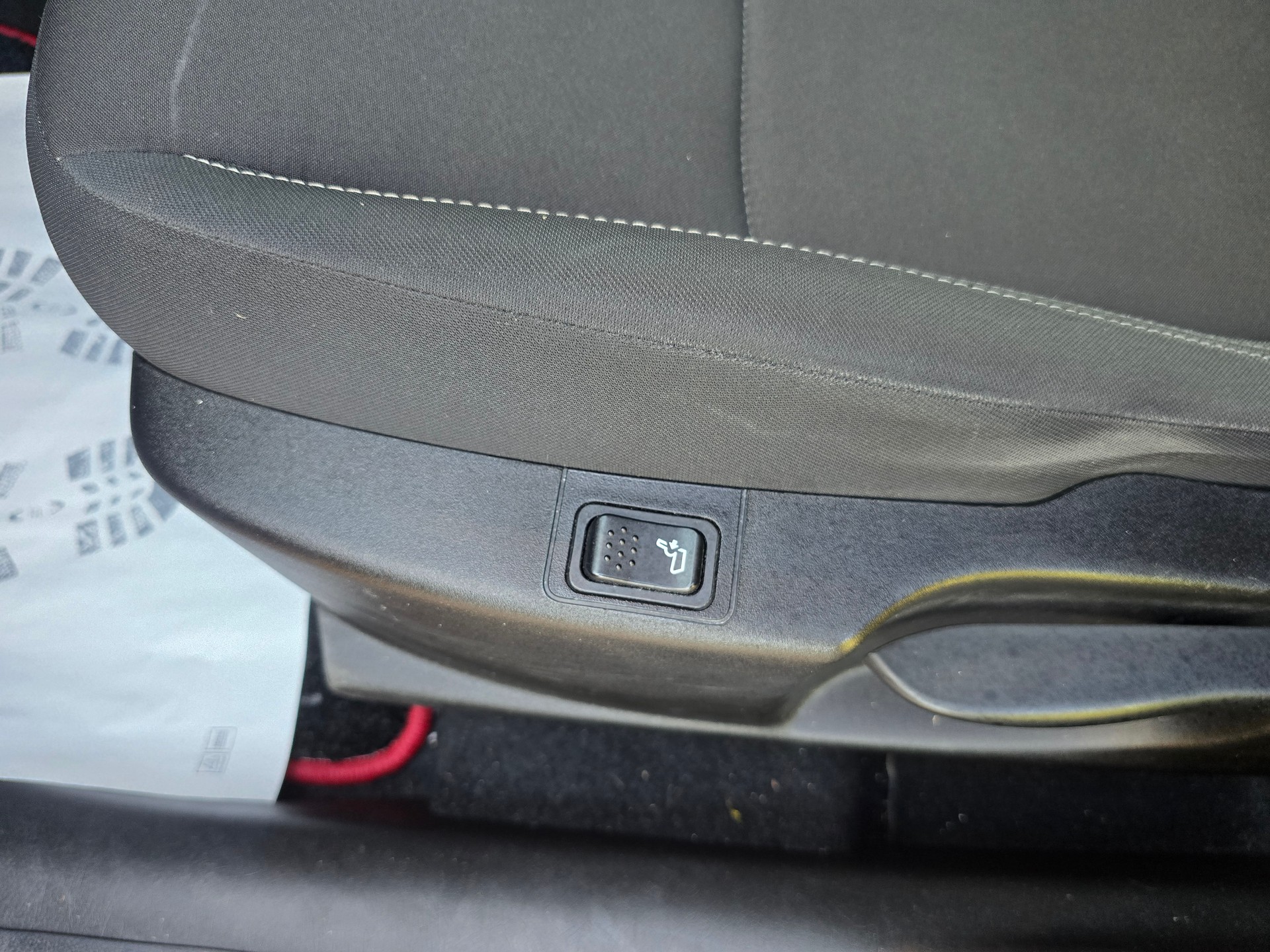 FIAT Tipo 1.5 Hybrid Station Wagon City Life-image-18