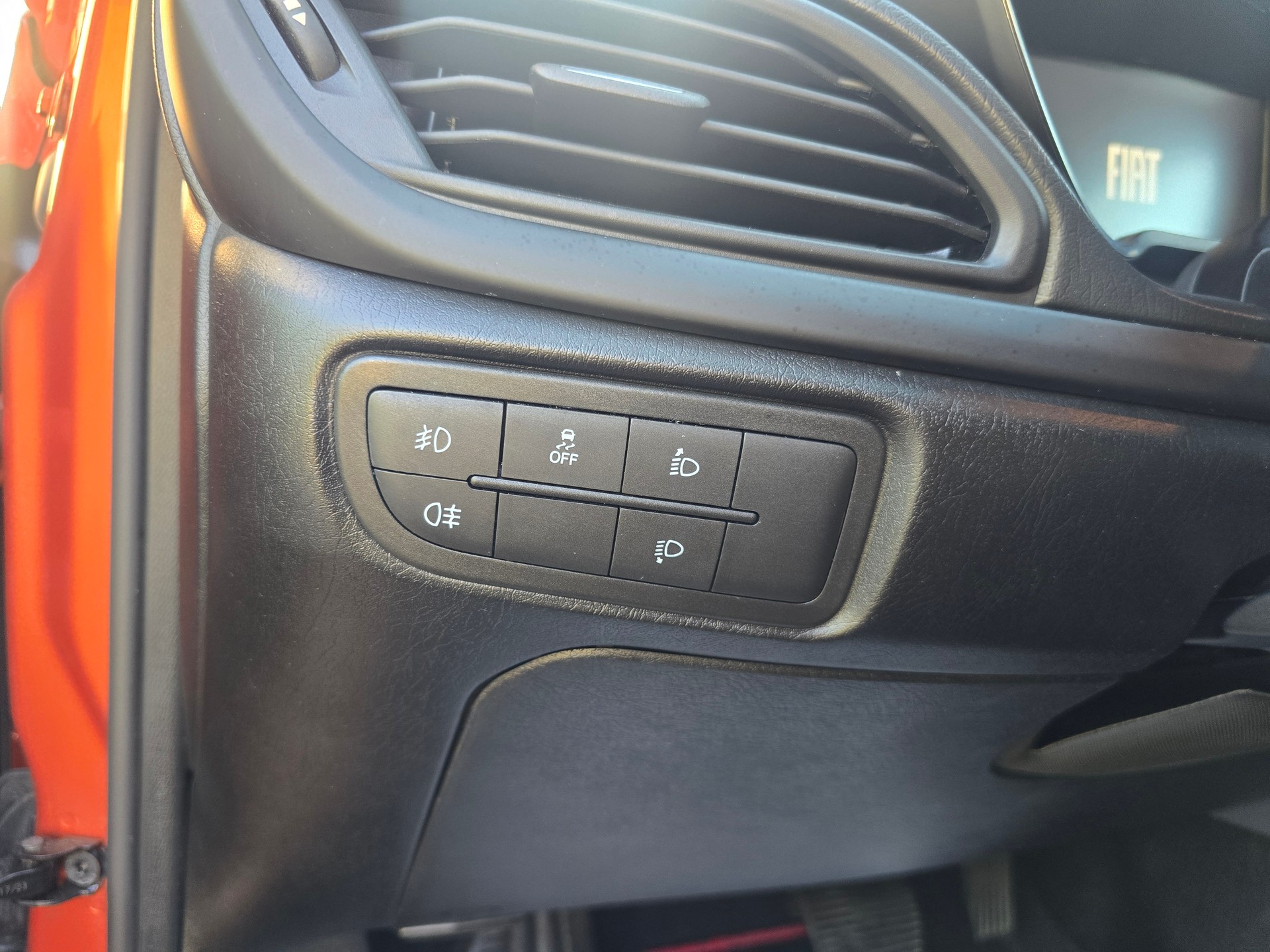 FIAT Tipo 1.5 Hybrid Station Wagon City Life-image-19
