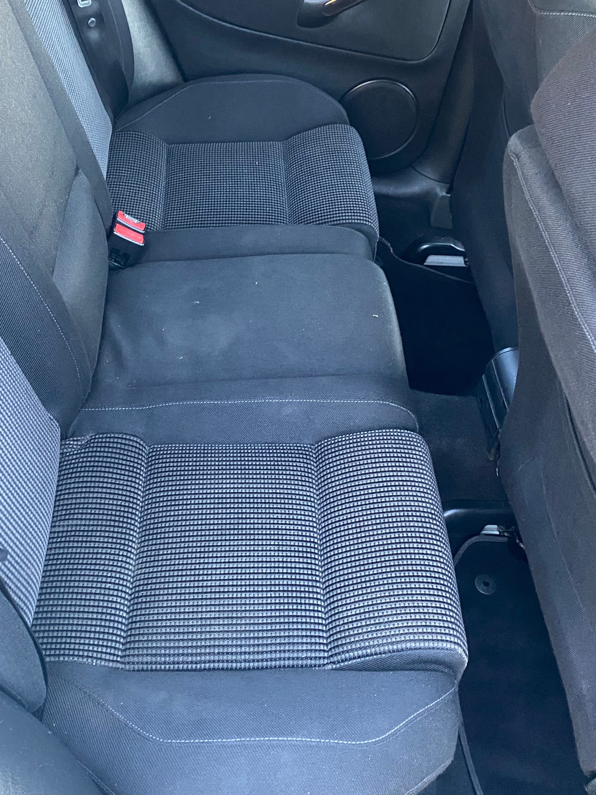 VW Golf 1.9 TDI PD GTI-image-8