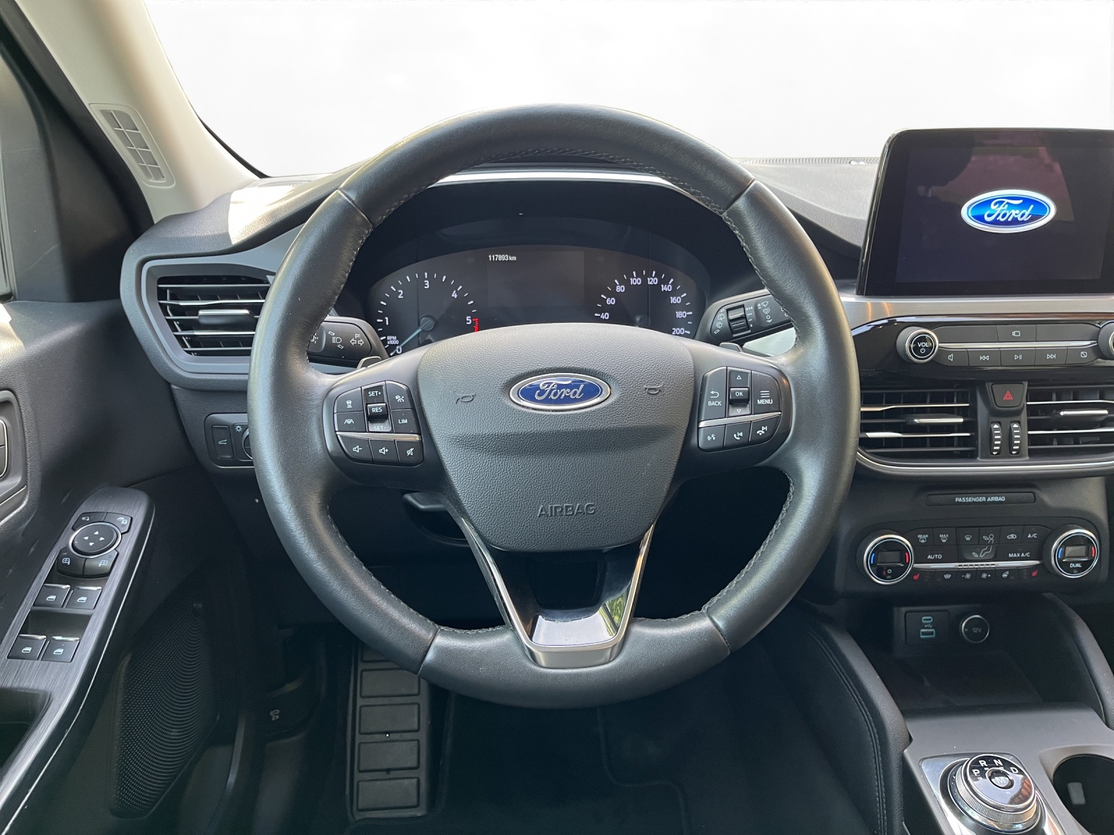 FORD Kuga 2.0 TDCi EcoBlue Titanium X 4WD-image-9