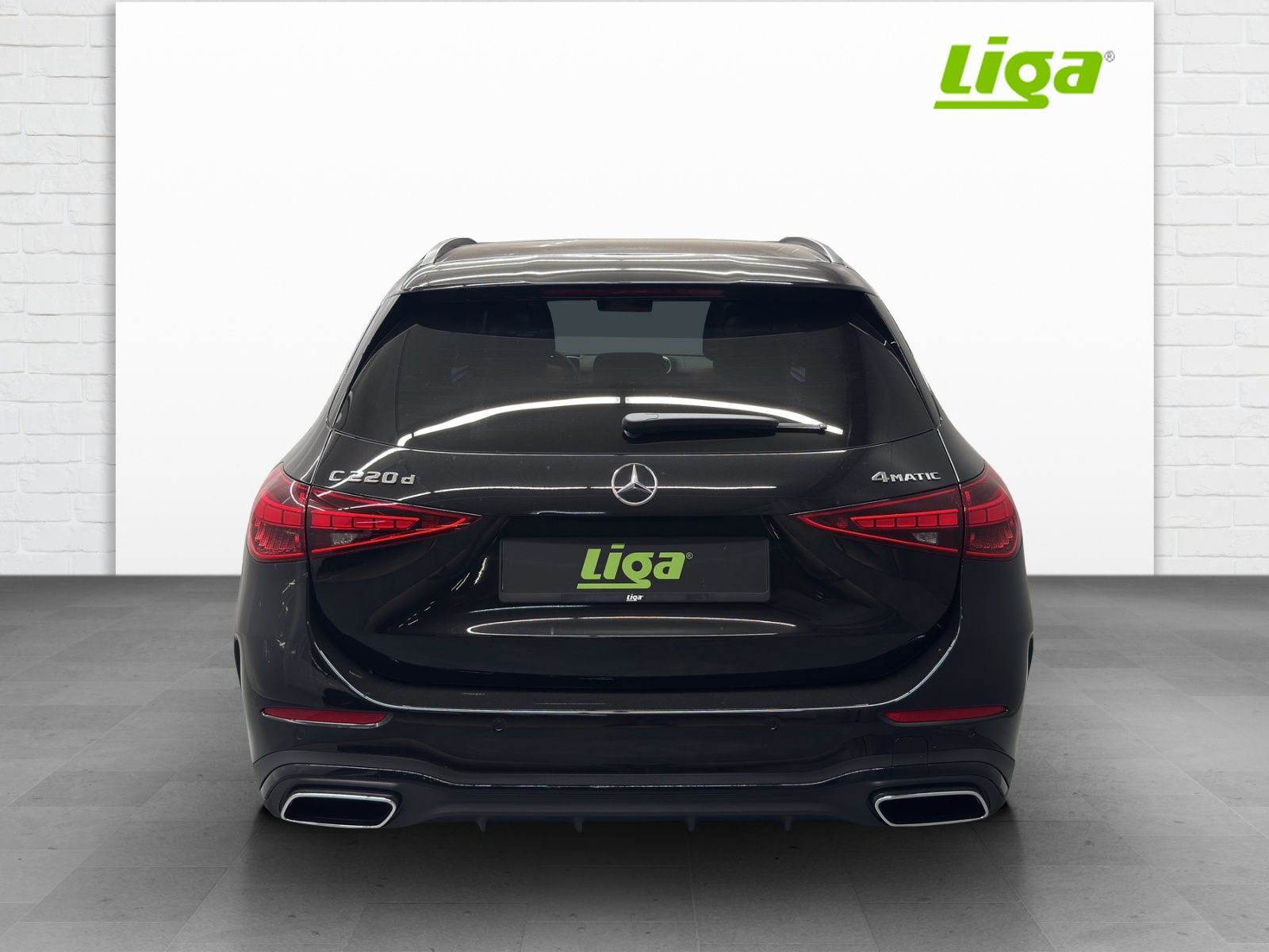MERCEDES-BENZ C 220 d AMG Line 4Matic T-Modell Swiss Star-image-4