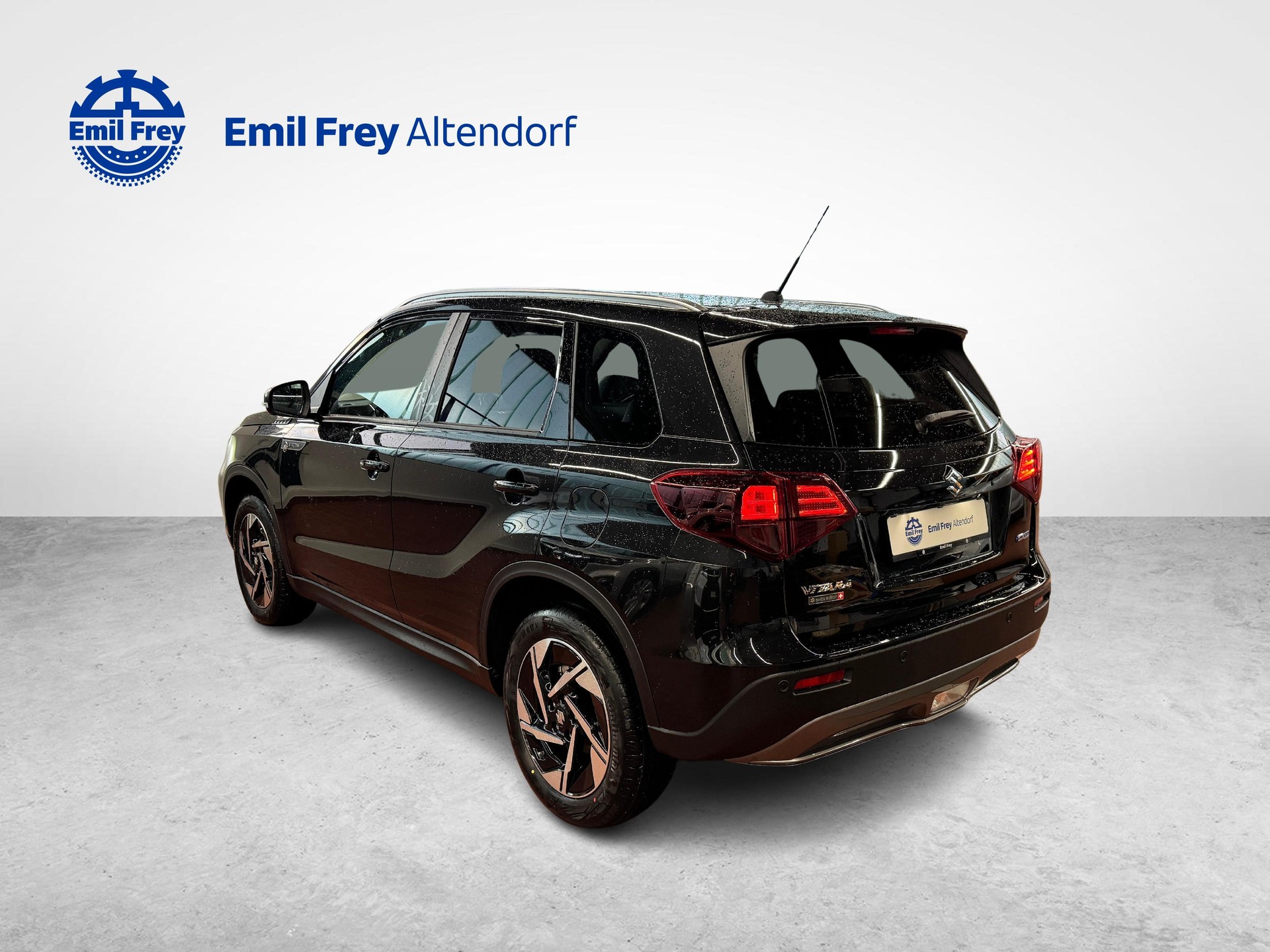 SUZUKI Vitara 1.4 T Sakura Top Hybrid 4x4-image-2