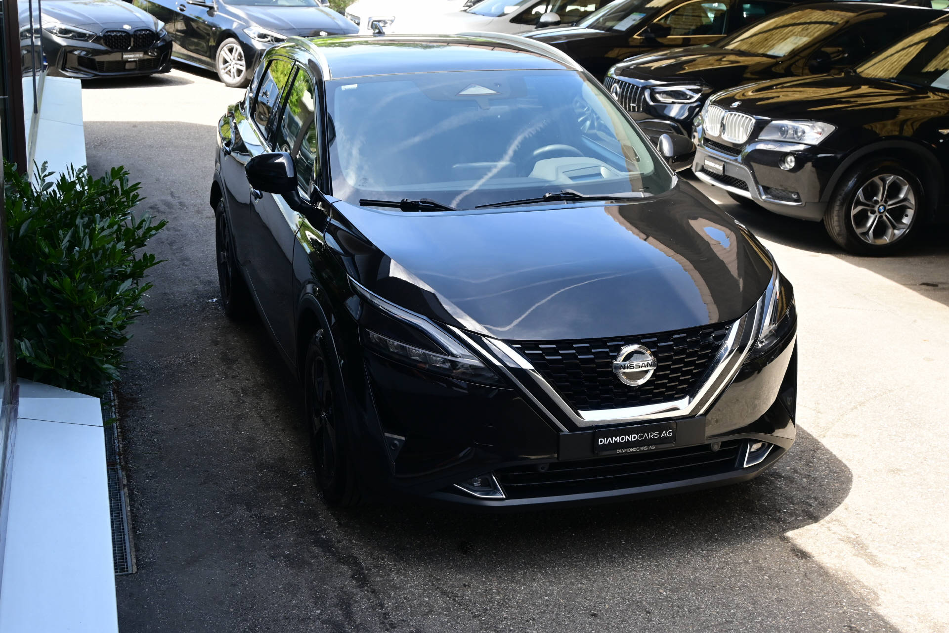 NISSAN Qashqai 1.3 DIG-T Tekna+ 4x4-showroom-element-2