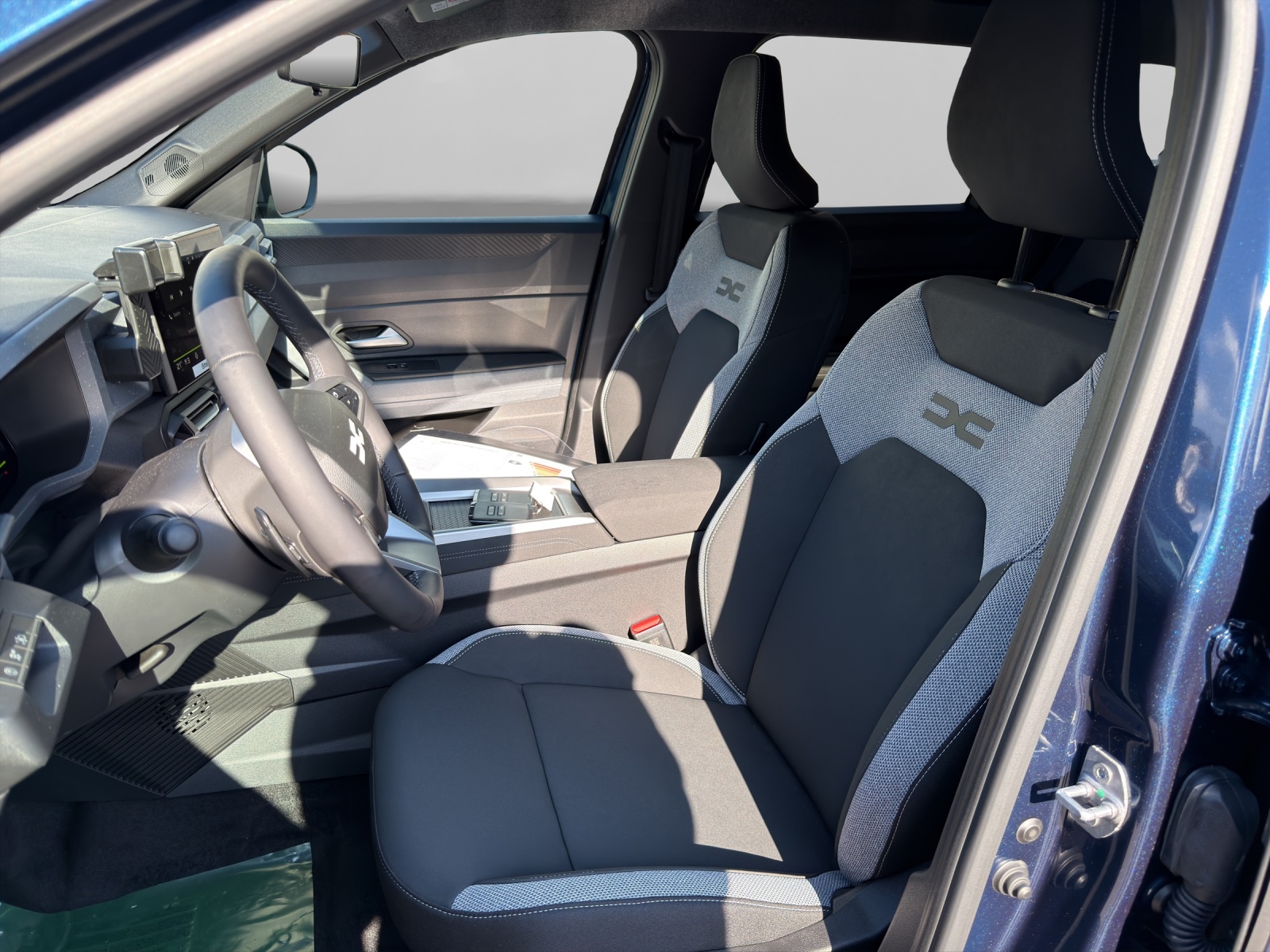 DACIA Bigster 1.2 Hybrid Journey 4WD-image-7
