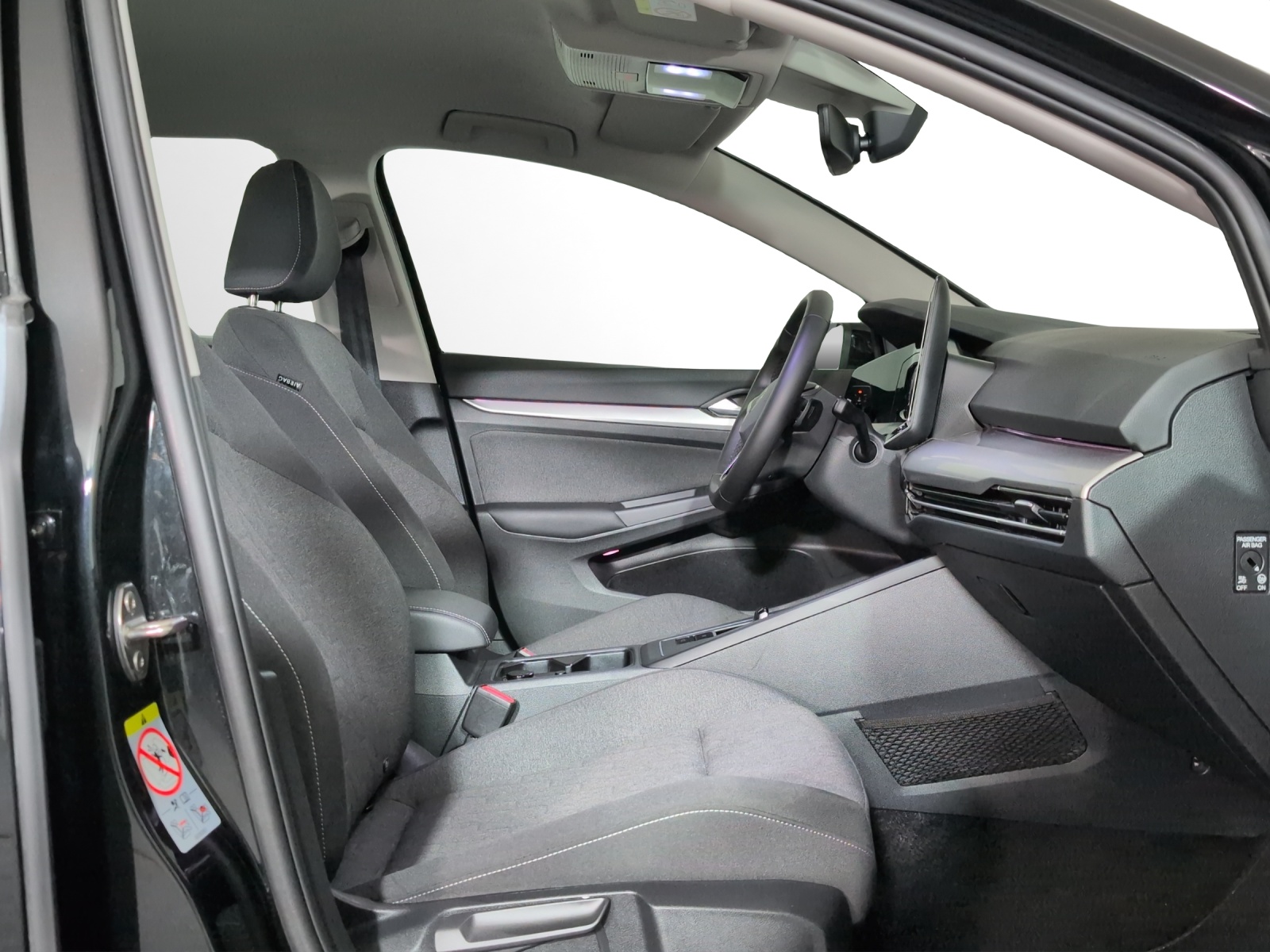 VW Golf Variant 1.5 eTSI mHEV Life DSG-image-6