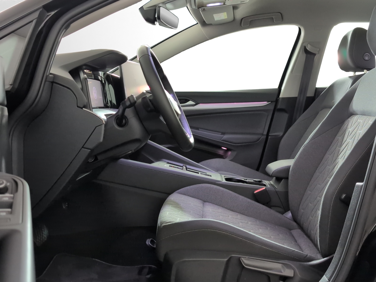 VW Golf Variant 1.5 eTSI mHEV Life DSG-image-5