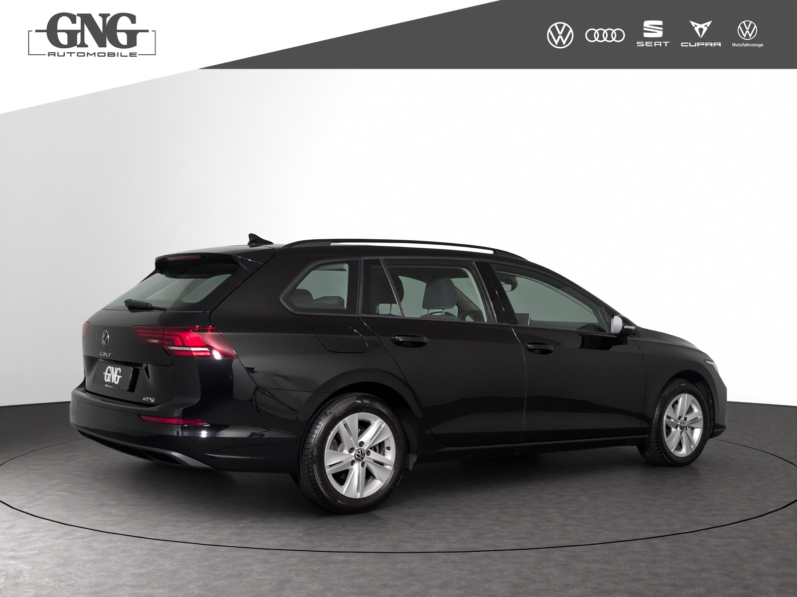 VW Golf Variant 1.5 eTSI mHEV Life DSG-image-2