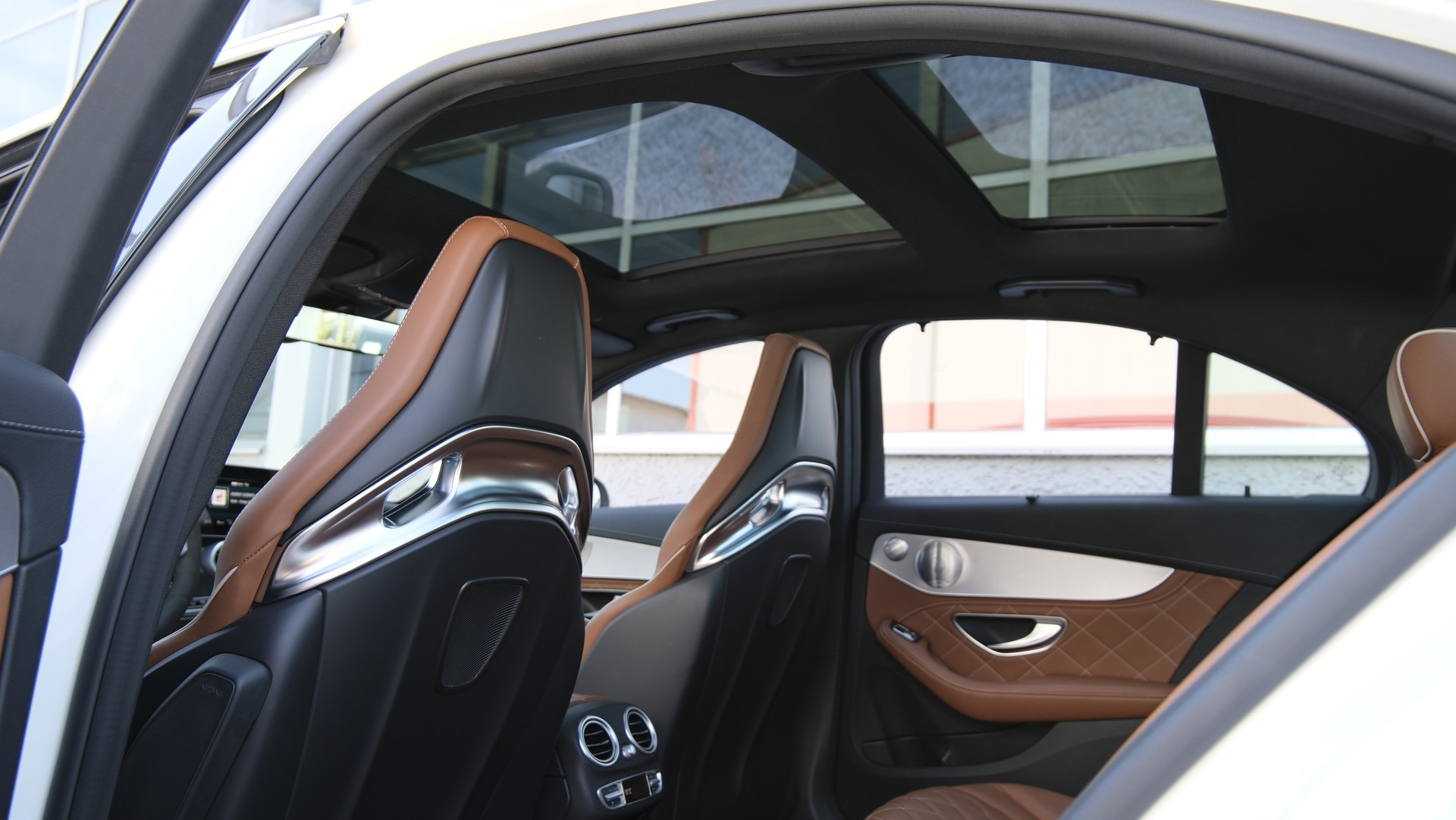 MERCEDES-BENZ C 63 S AMG Speedshift-image-6