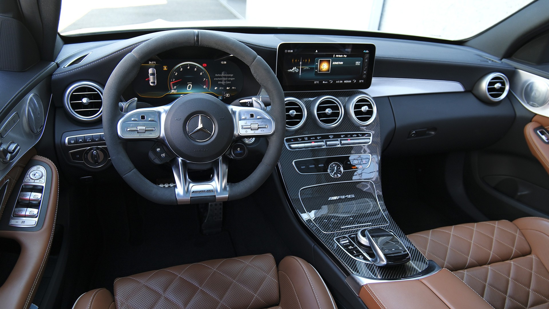 MERCEDES-BENZ C 63 S AMG Speedshift-image-17