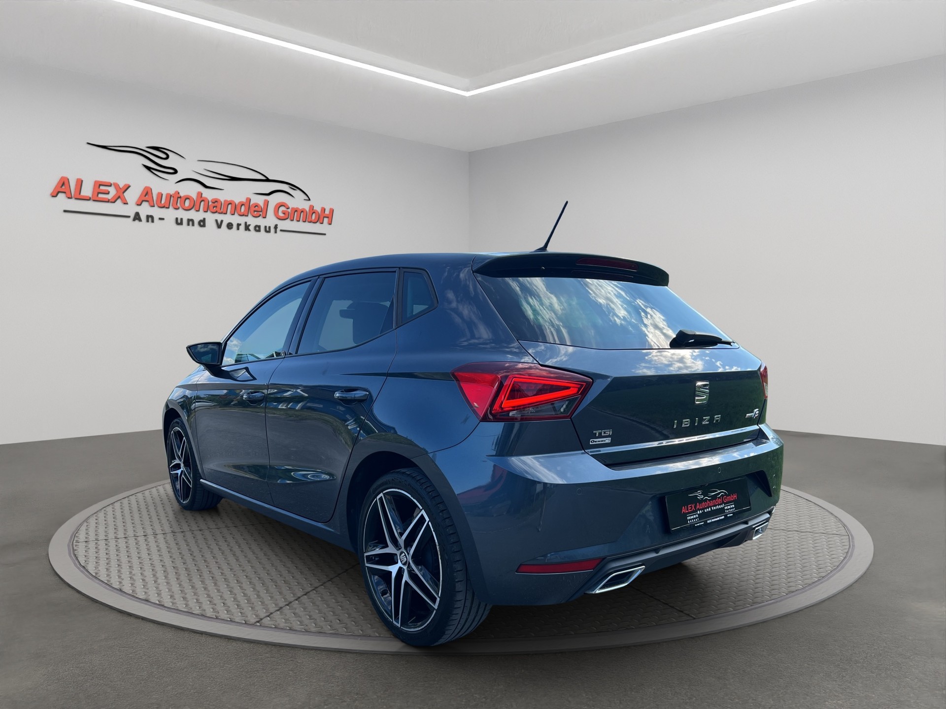 SEAT Ibiza 1.0 TGI CNG FR-image-3