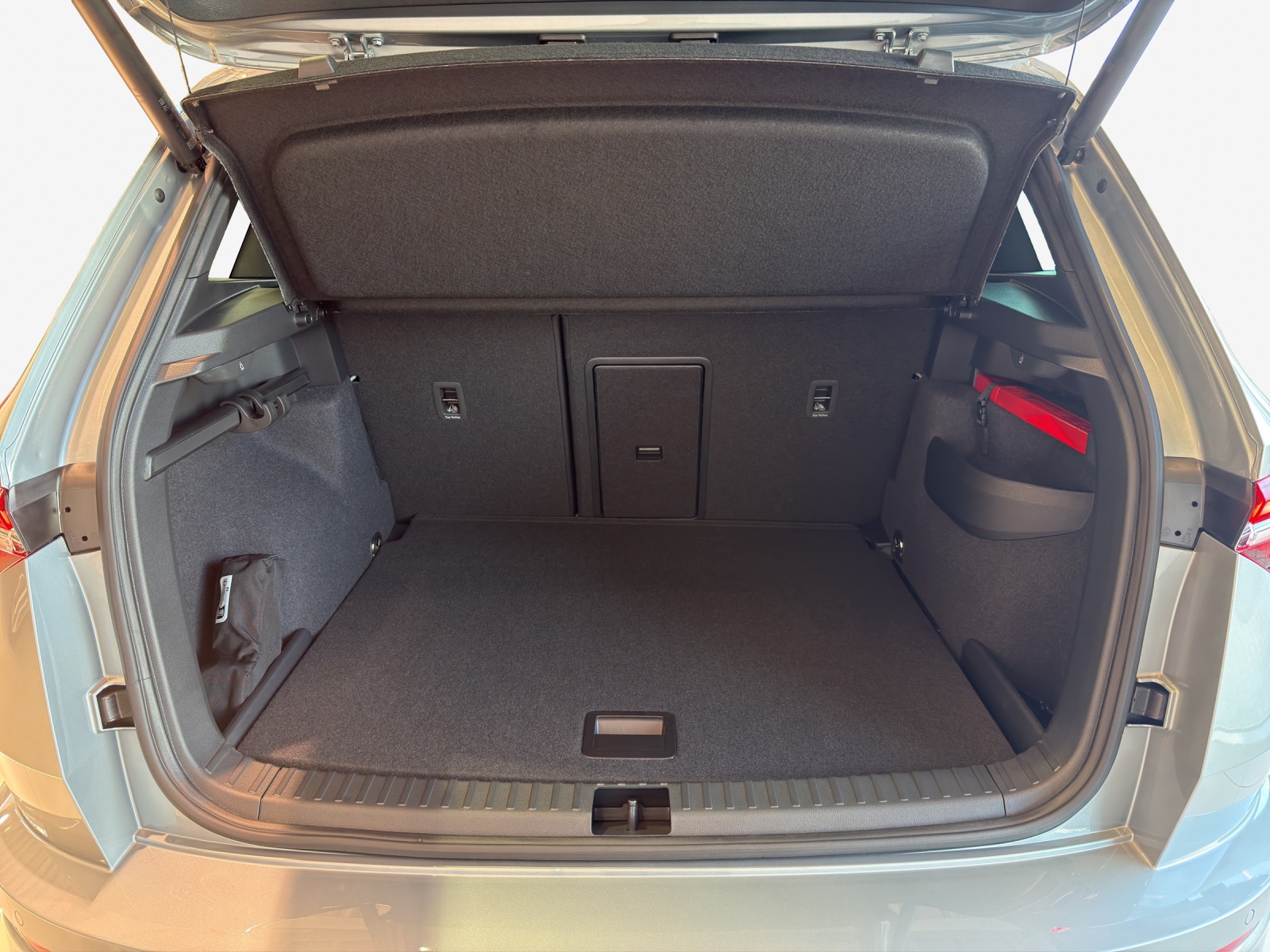 SKODA Karoq 2.0 TSI Dynamic Limited Edition 4x4 DSG-image-11