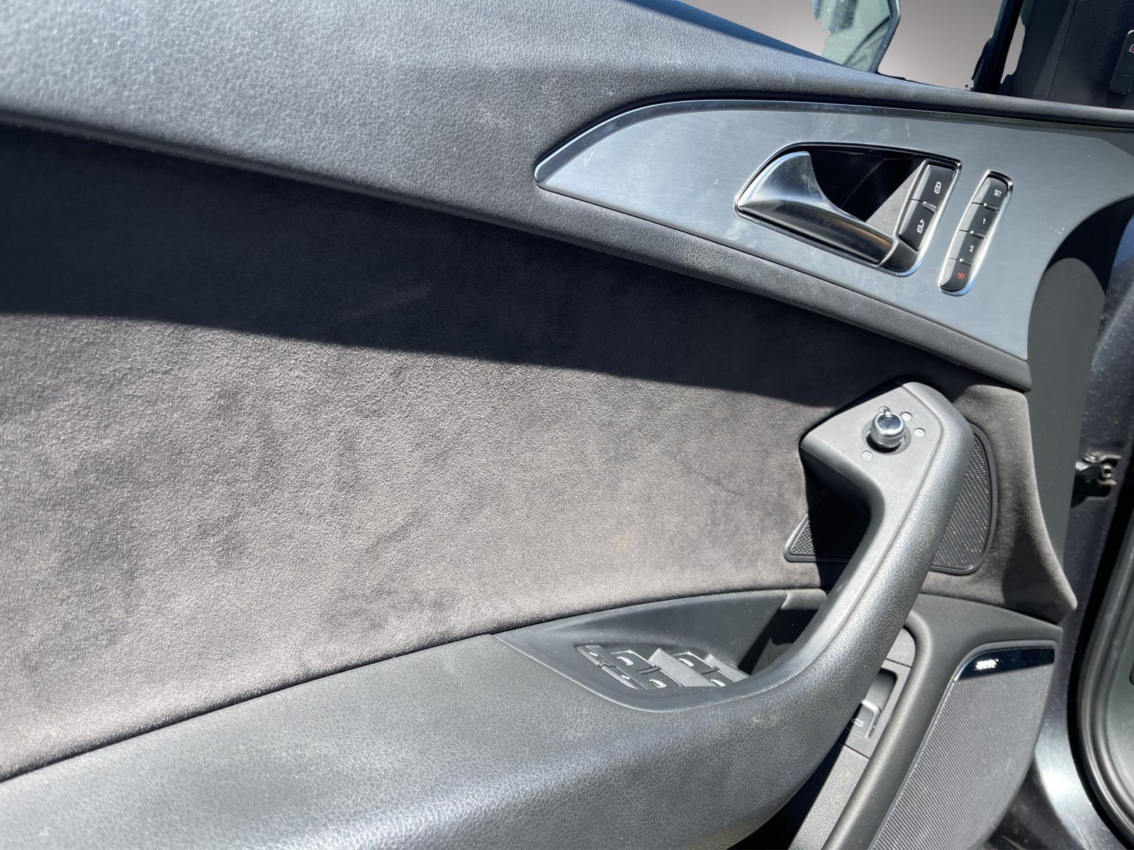 AUDI S6 Avant 4.0 TFSI V8 quattro S-tronic-image-17
