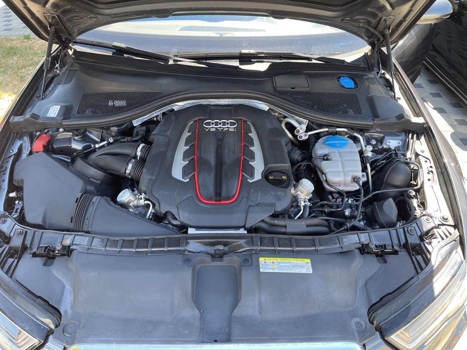 AUDI S6 Avant 4.0 TFSI V8 quattro S-tronic-image-26