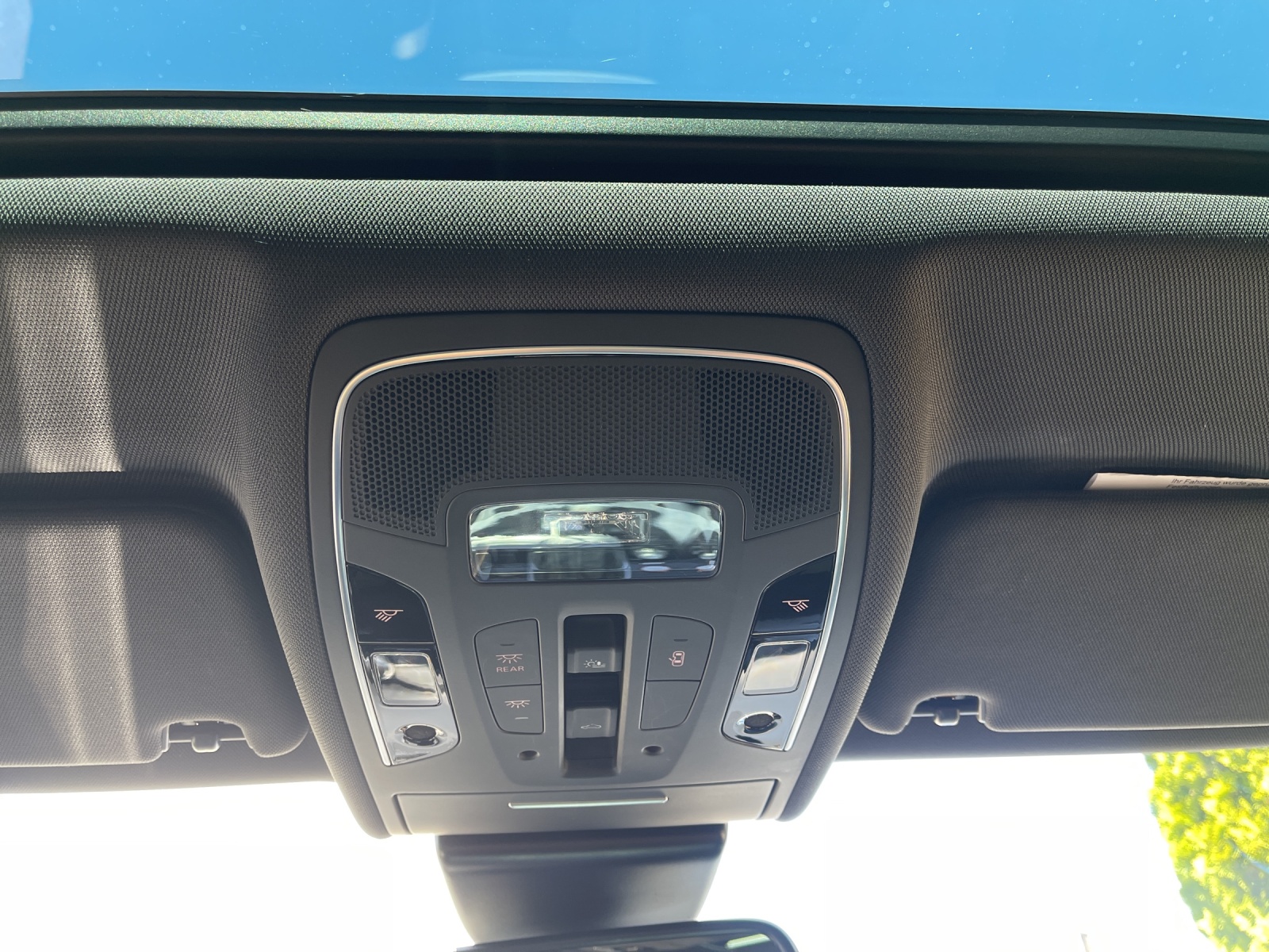 AUDI S6 Avant 4.0 TFSI V8 quattro S-tronic-image-25