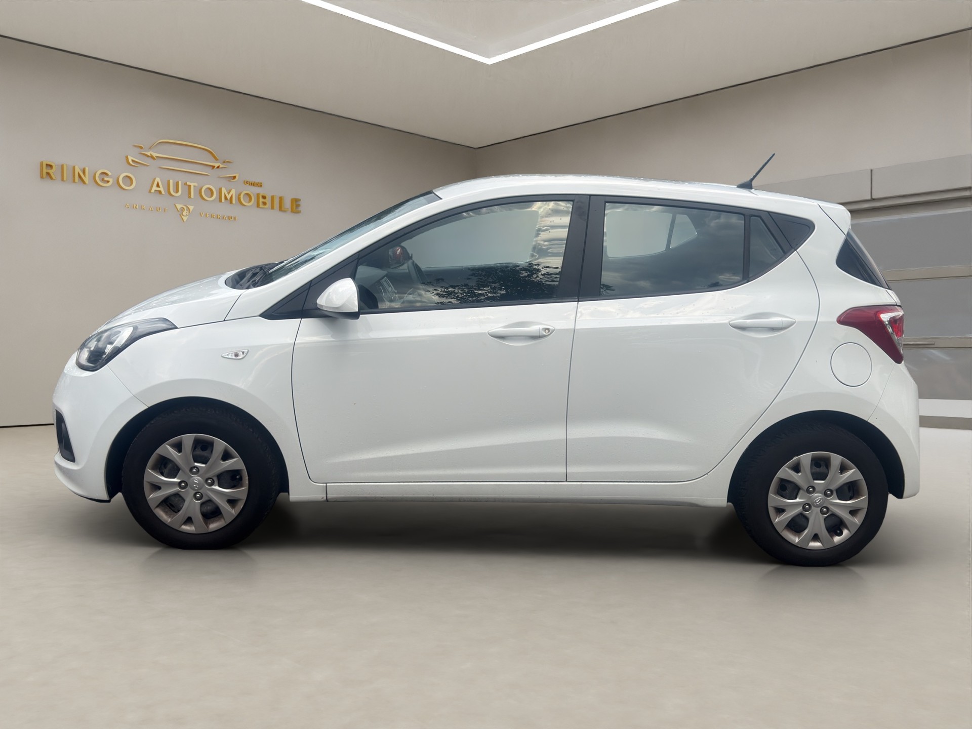 HYUNDAI i10 1.0 Pica-image-3