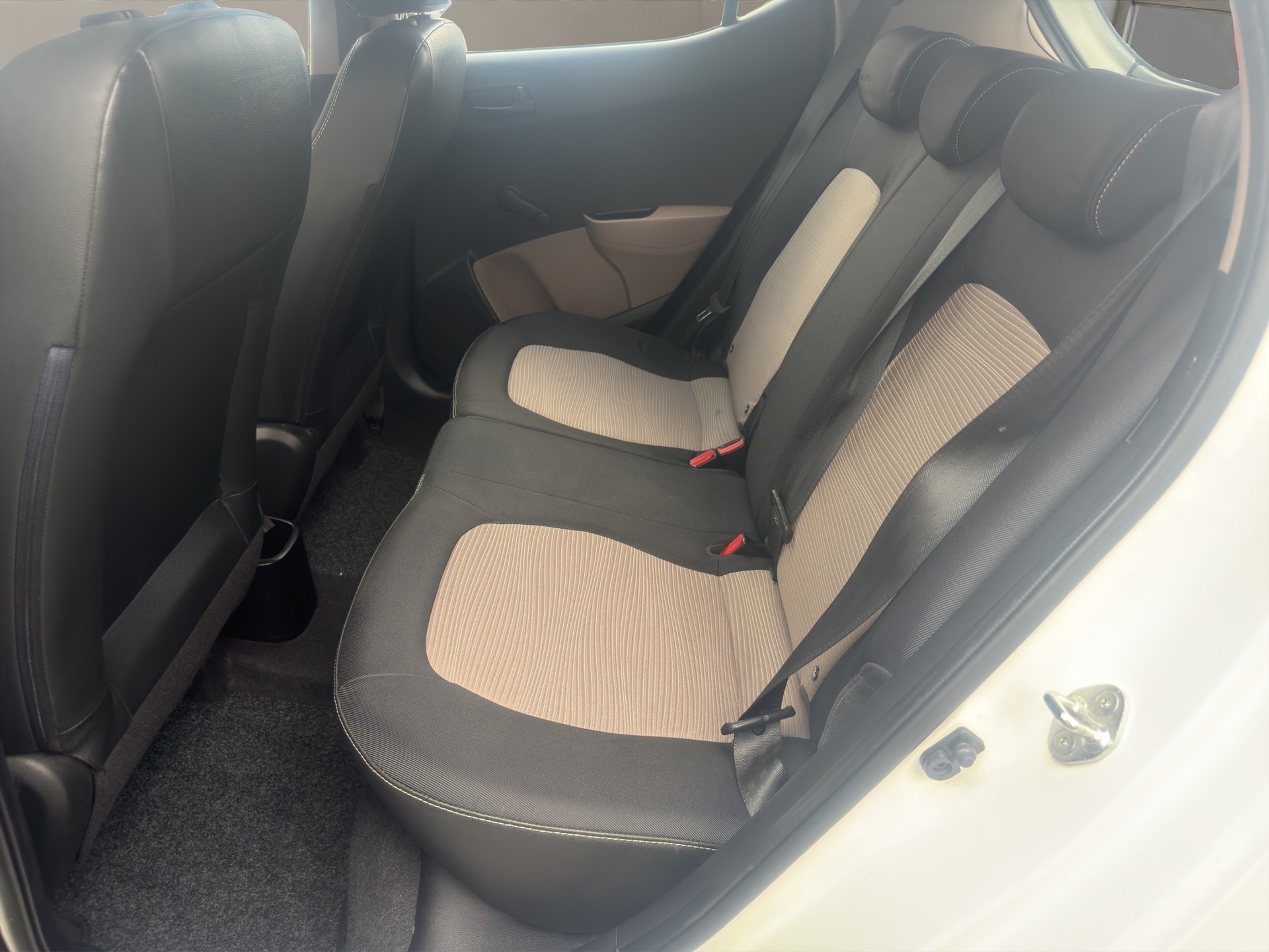 HYUNDAI i10 1.0 Pica-image-10